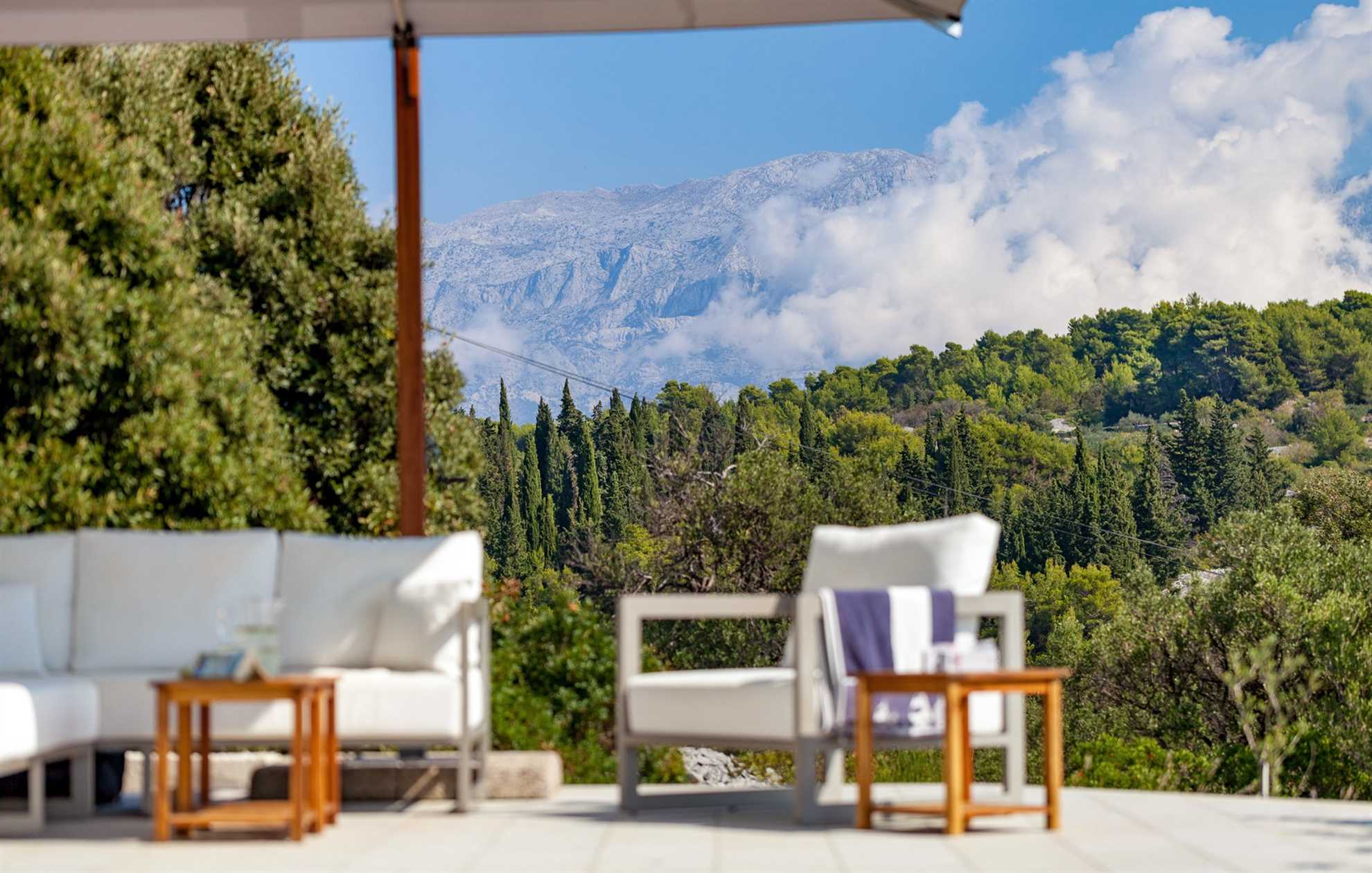 Villa Andora, Modern Villa in Selca