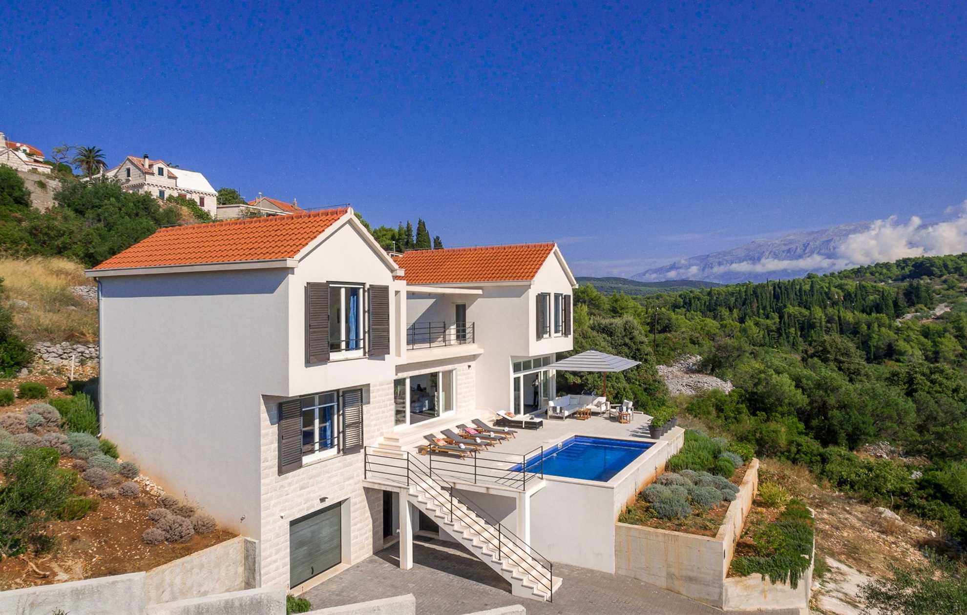 Villa Andora, Modern Villa in Selca