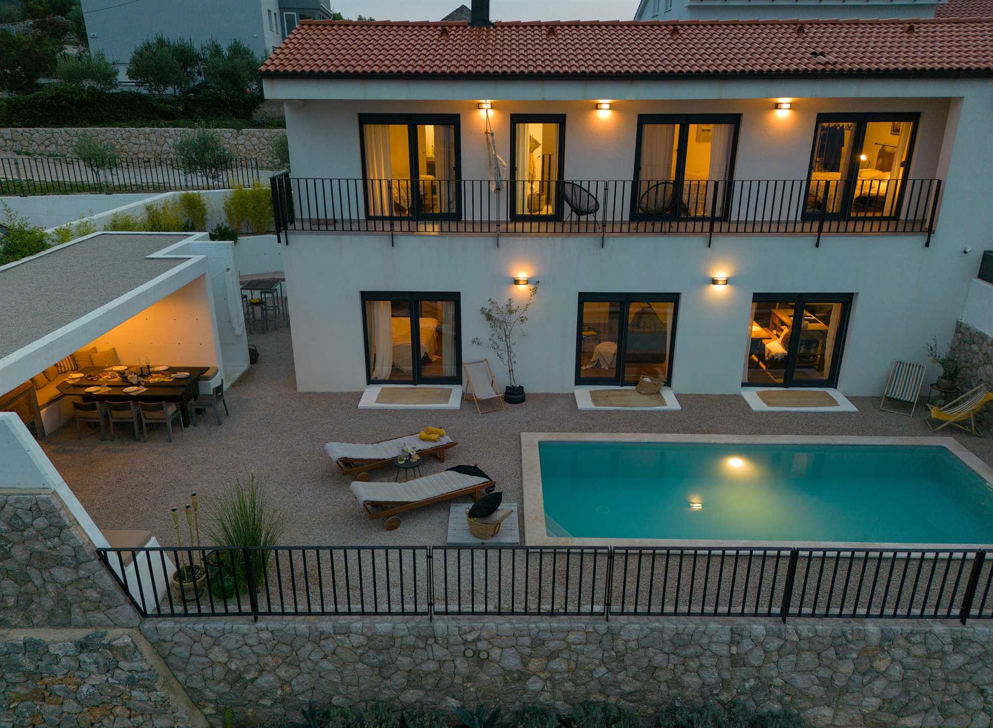 Villa Kucha 26b z bazenom in s čudovitim pogledom na morje