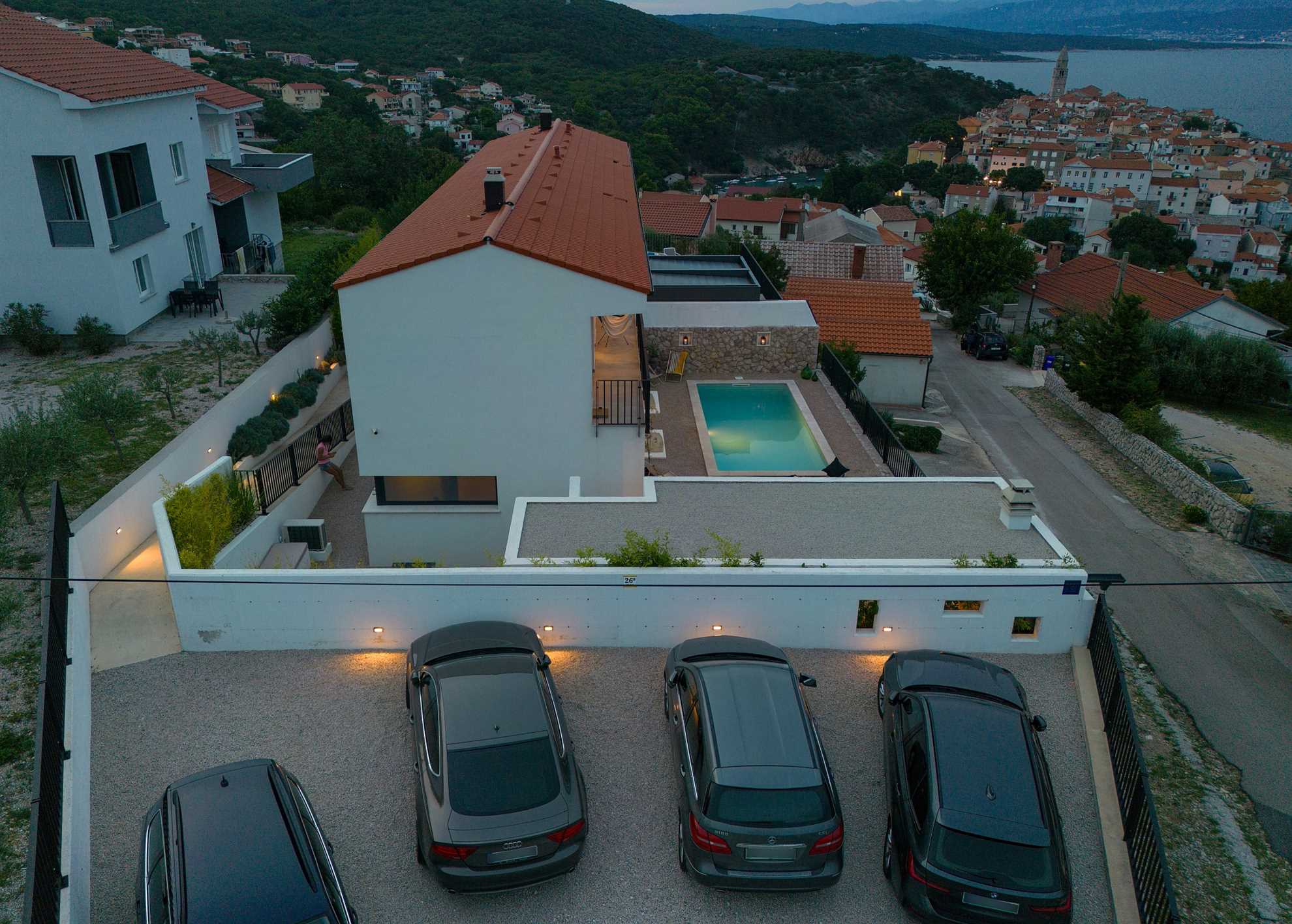 Villa Kucha 26b z bazenom in s čudovitim pogledom na morje