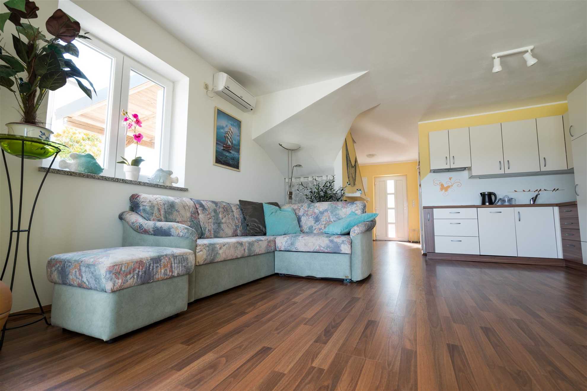 Seafront Villa Claudia with a panoramic Seaview and a swimming pool