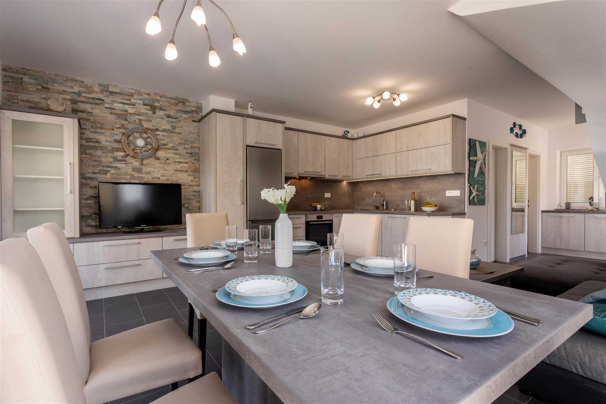 Villa Oasis with swimming pool, Seaview, outdoor kitchen, SUP, kayak and bikes