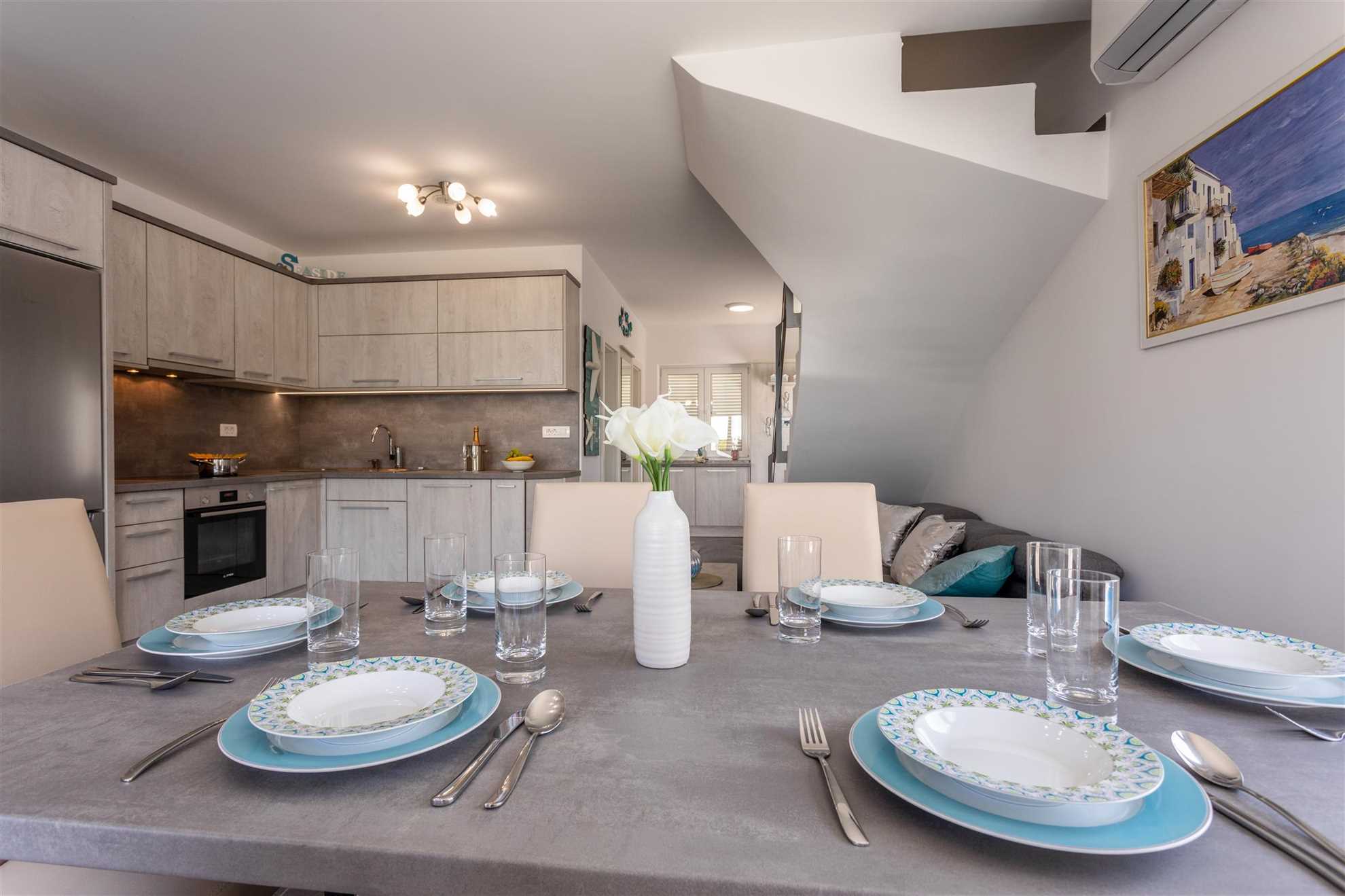 Villa Oasis with swimming pool, Seaview, outdoor kitchen, SUP, kayak and bikes