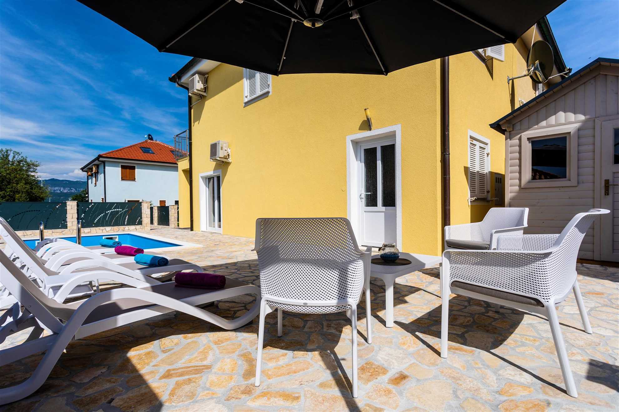 Villa Oasis with swimming pool, Seaview, outdoor kitchen, SUP, kayak and bikes