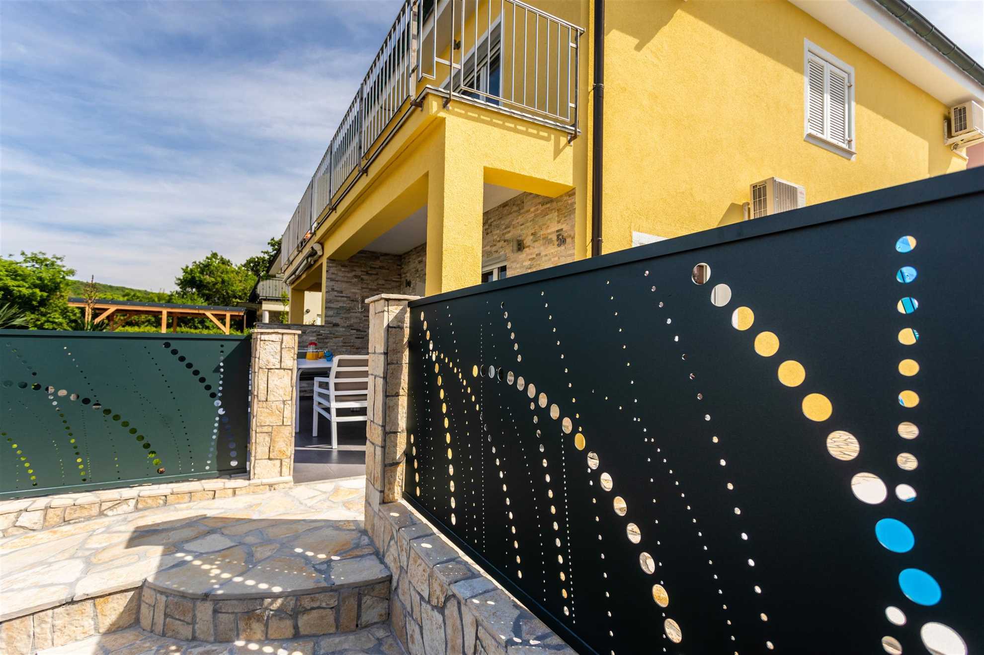 Villa Oasis with swimming pool, Seaview, outdoor kitchen, SUP, kayak and bikes