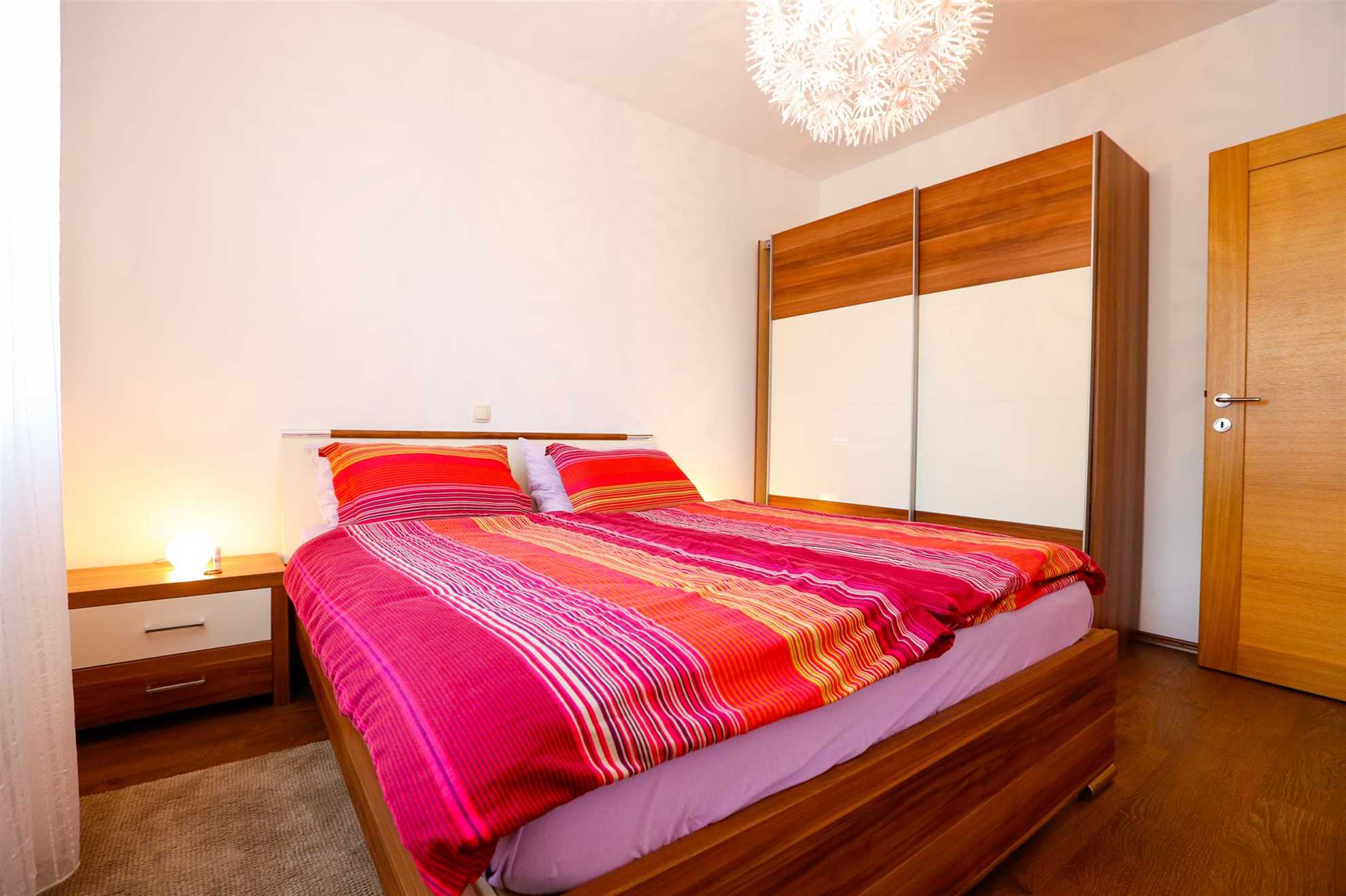 Villa Lavender's Breeze z ogrevanim bazenom, jacuzzijem & kolesi