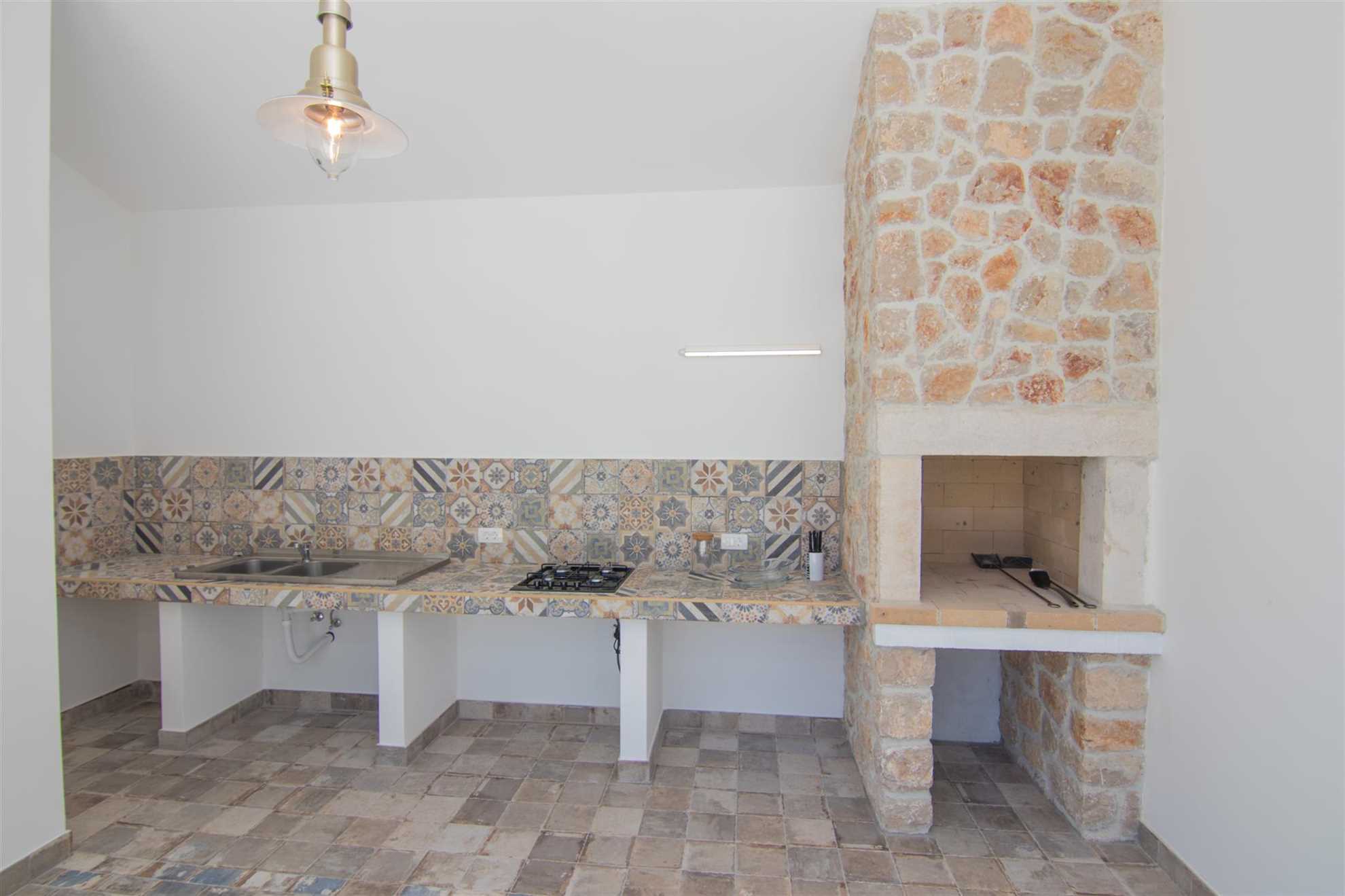 Villa Cedar with large swimming pool and summer kitchen