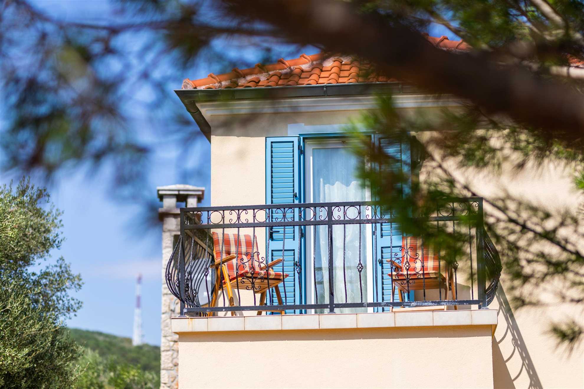 Villa Pinia s čudovitim pogledom na morje in z ogrevanim bazenom