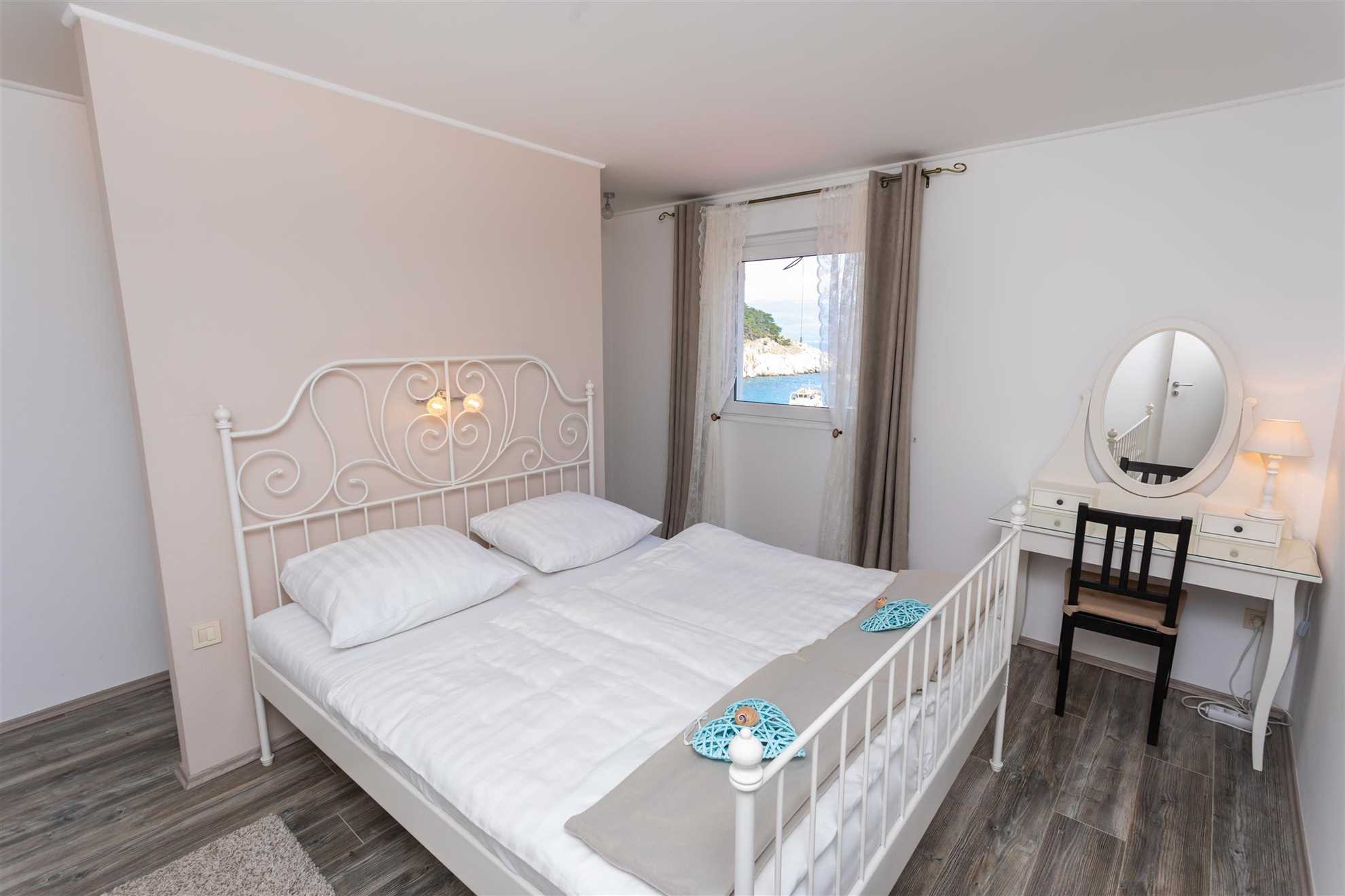 Seaside apartment with panoramic Seaview