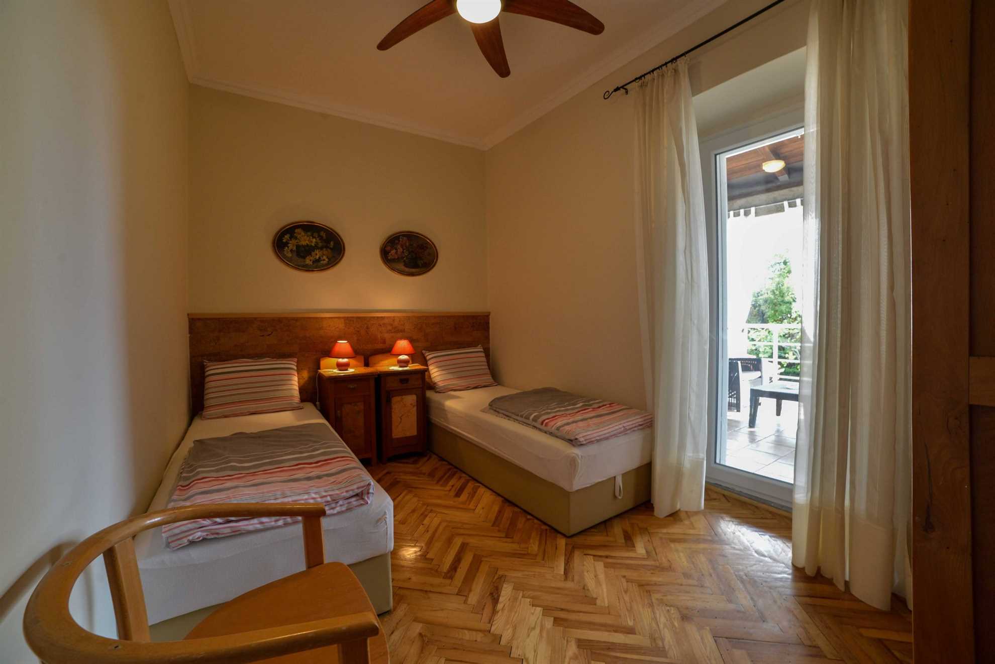 Apartma Villa Oliva z zasebnim bazenom