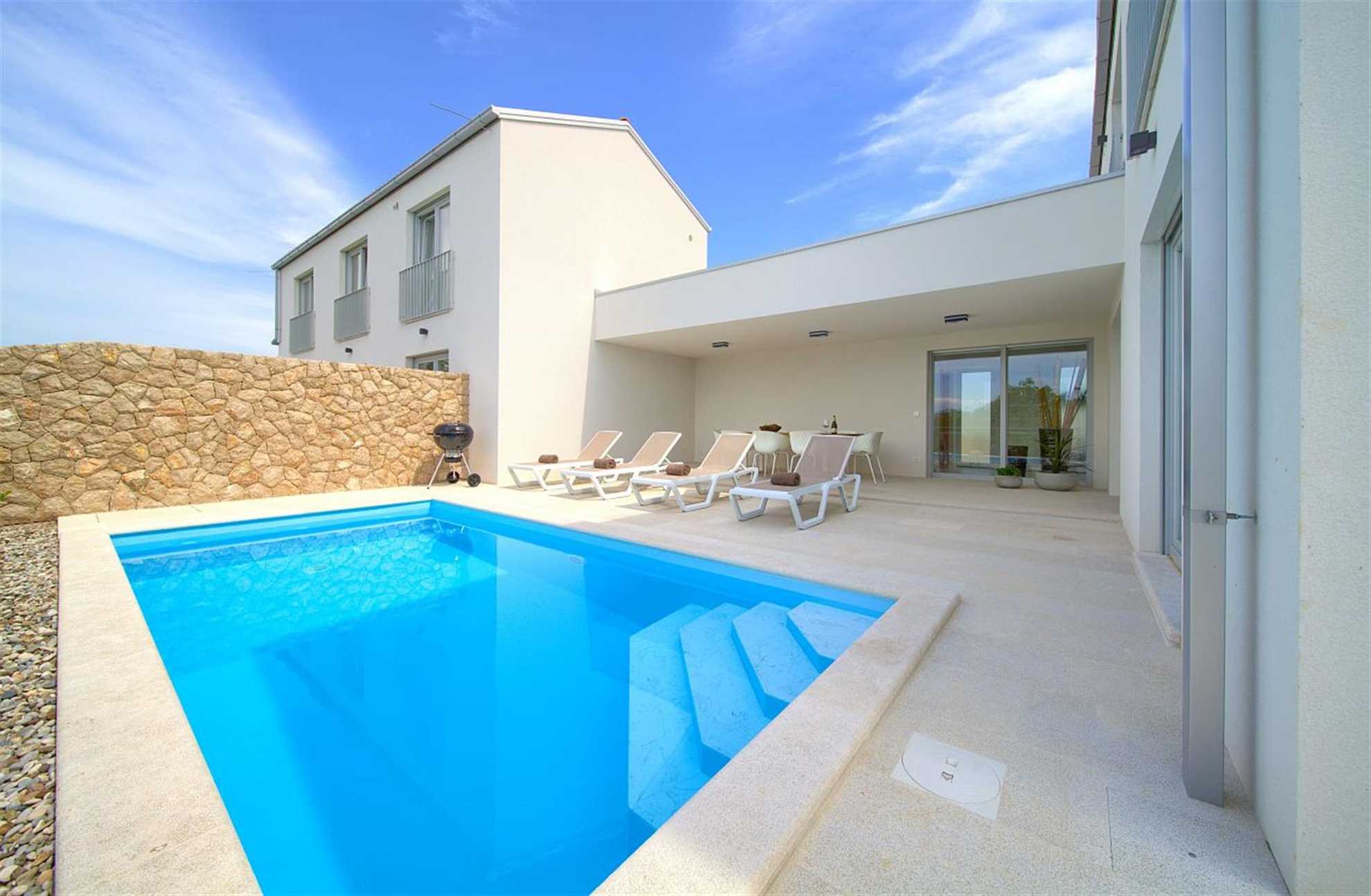 Villa Terra mit beheiztem Pool