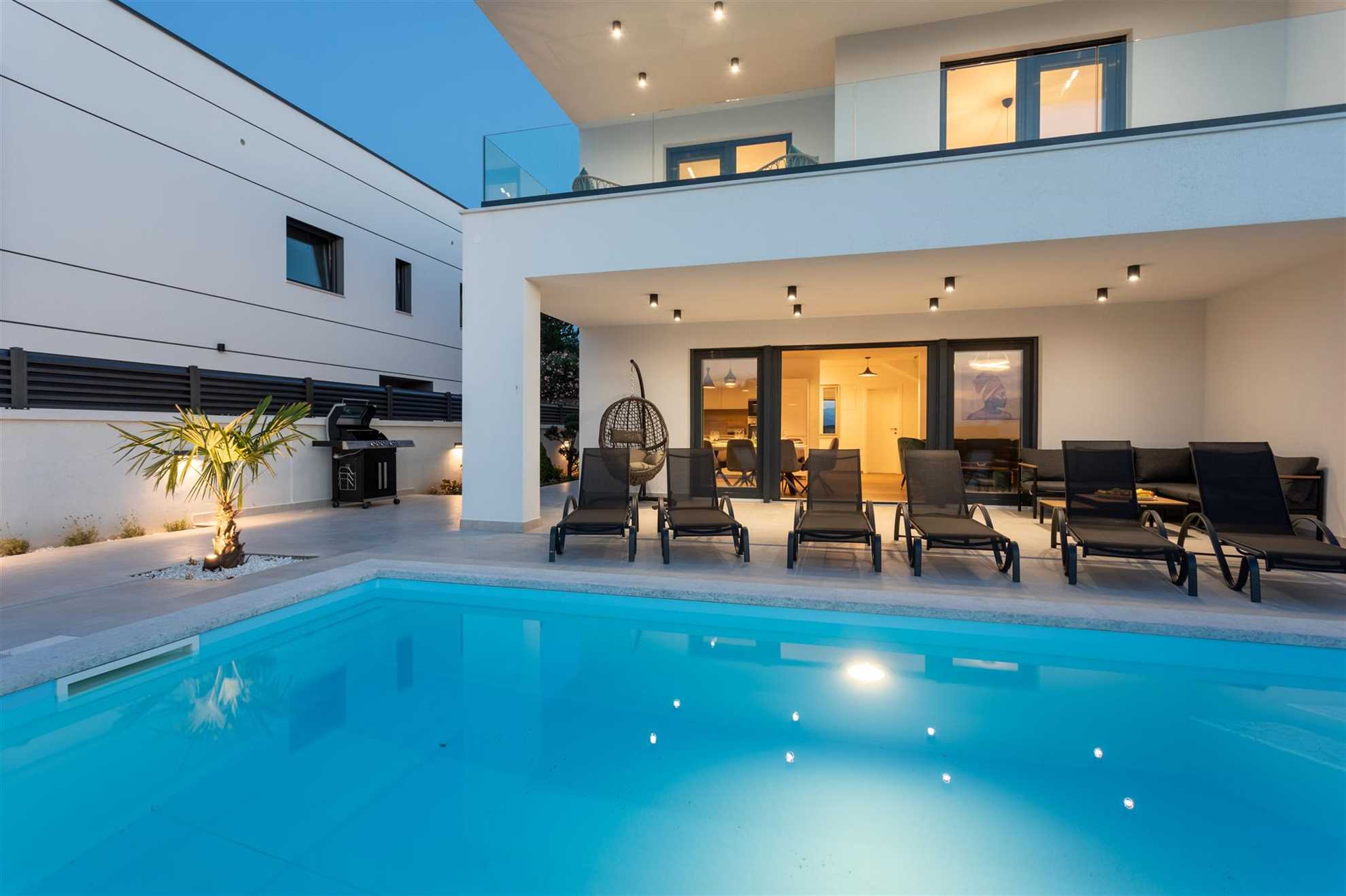 Villa Manhattan with heated pool and Seaview