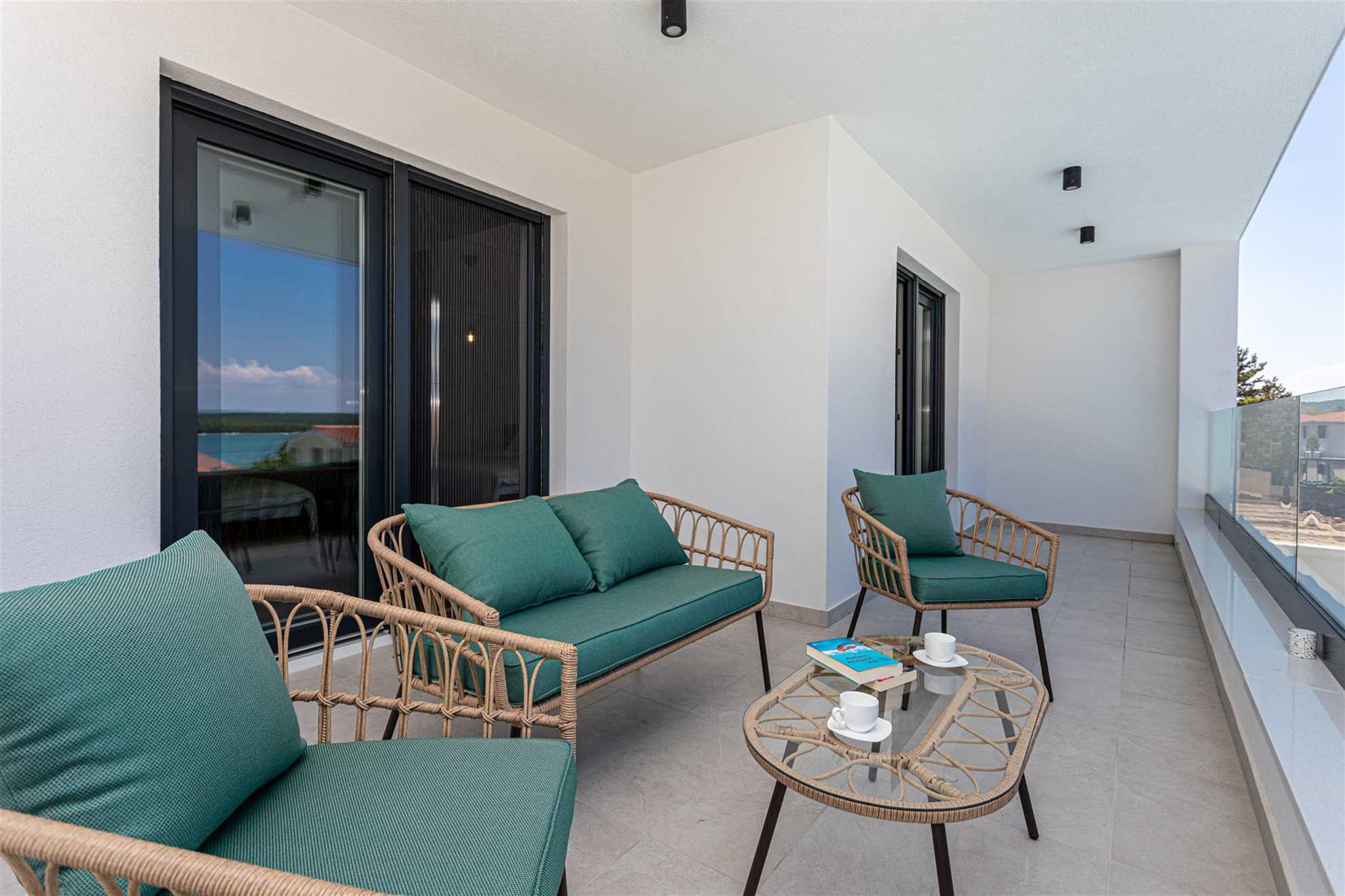 Villa Manhattan with heated pool and Seaview