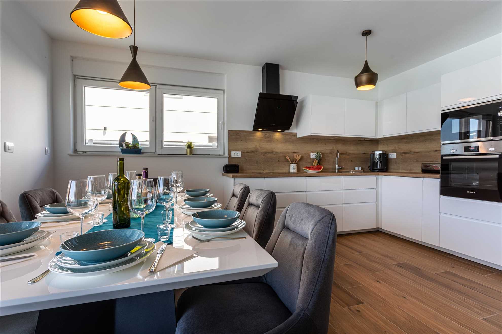 Villa Manhattan with heated pool and Seaview