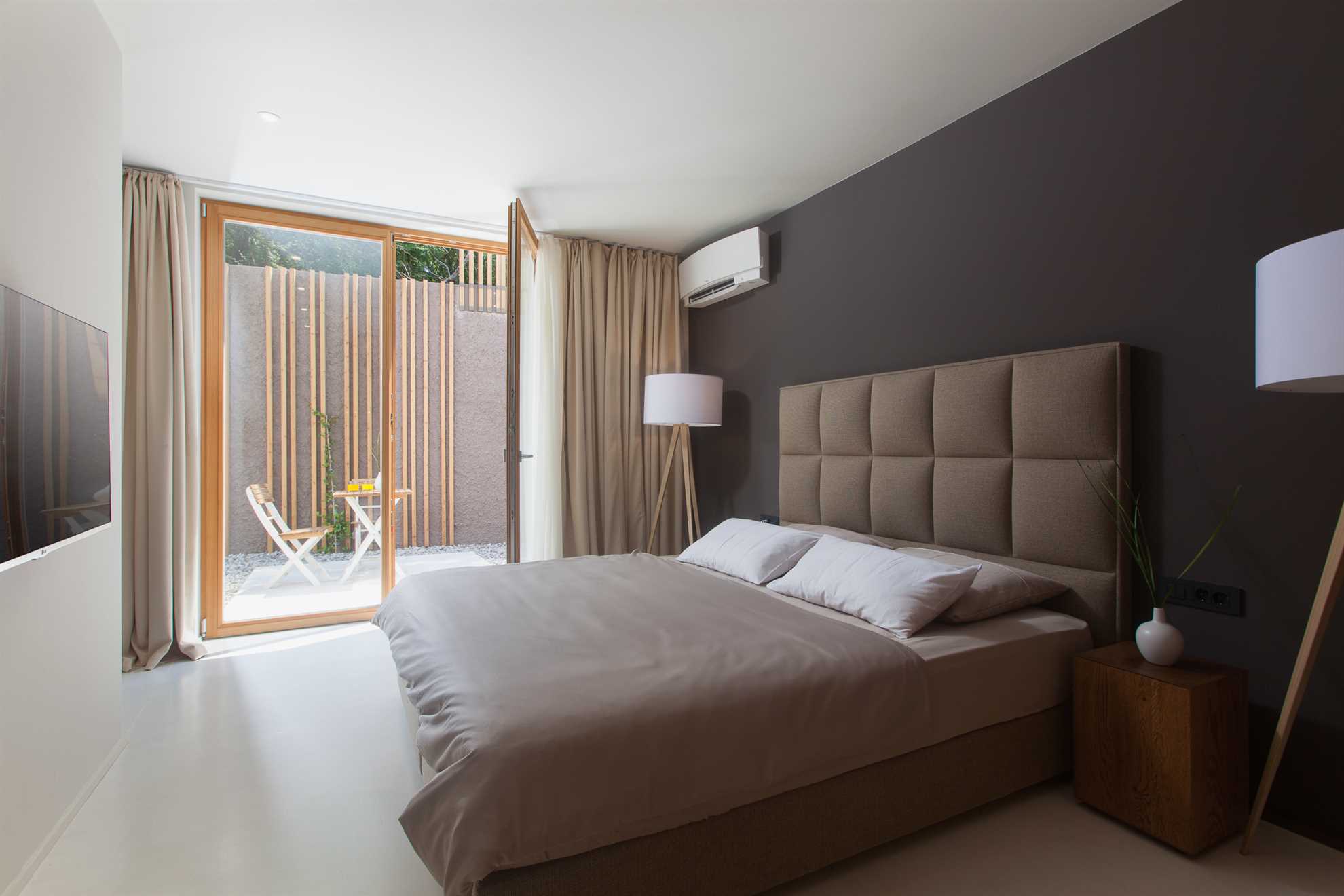 Awarded Design Villa Olea, Luxury Villa with heated pool & Seaview
