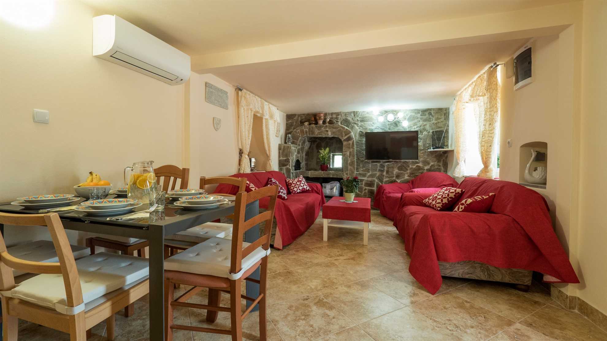 Charming Villa Neval with private swimming pool - Why choose us?