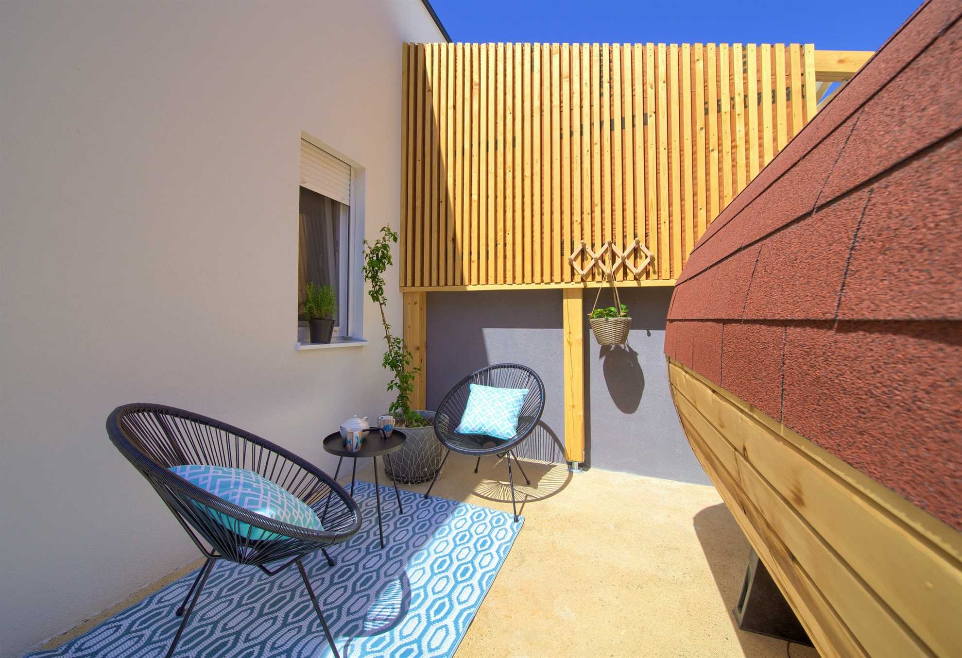 Villa Bella Vista with an infinity heated pool, sauna & Seaview