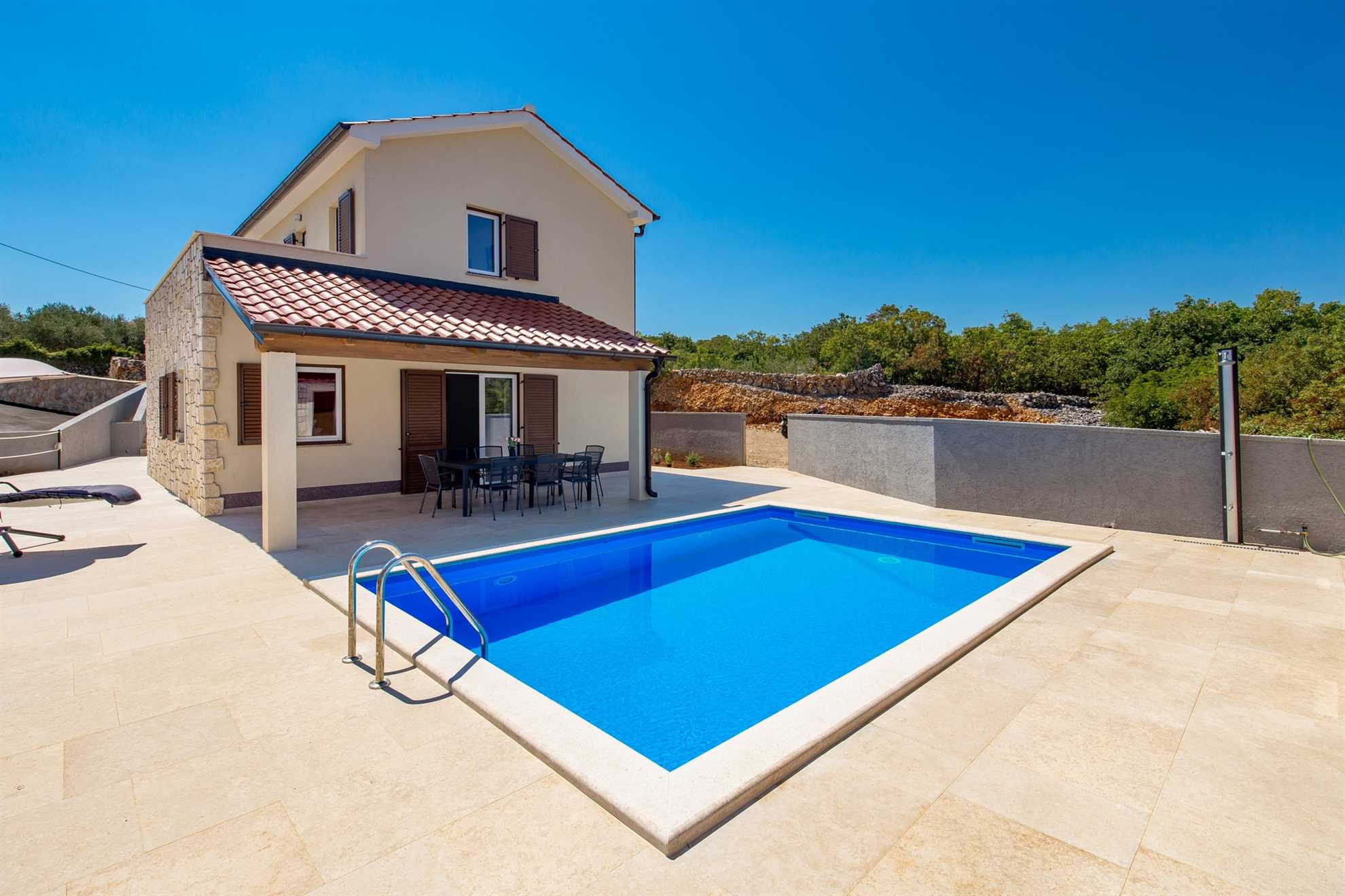 Villa Maestral mit beheiztem Pool, Fitness und Meerblick
