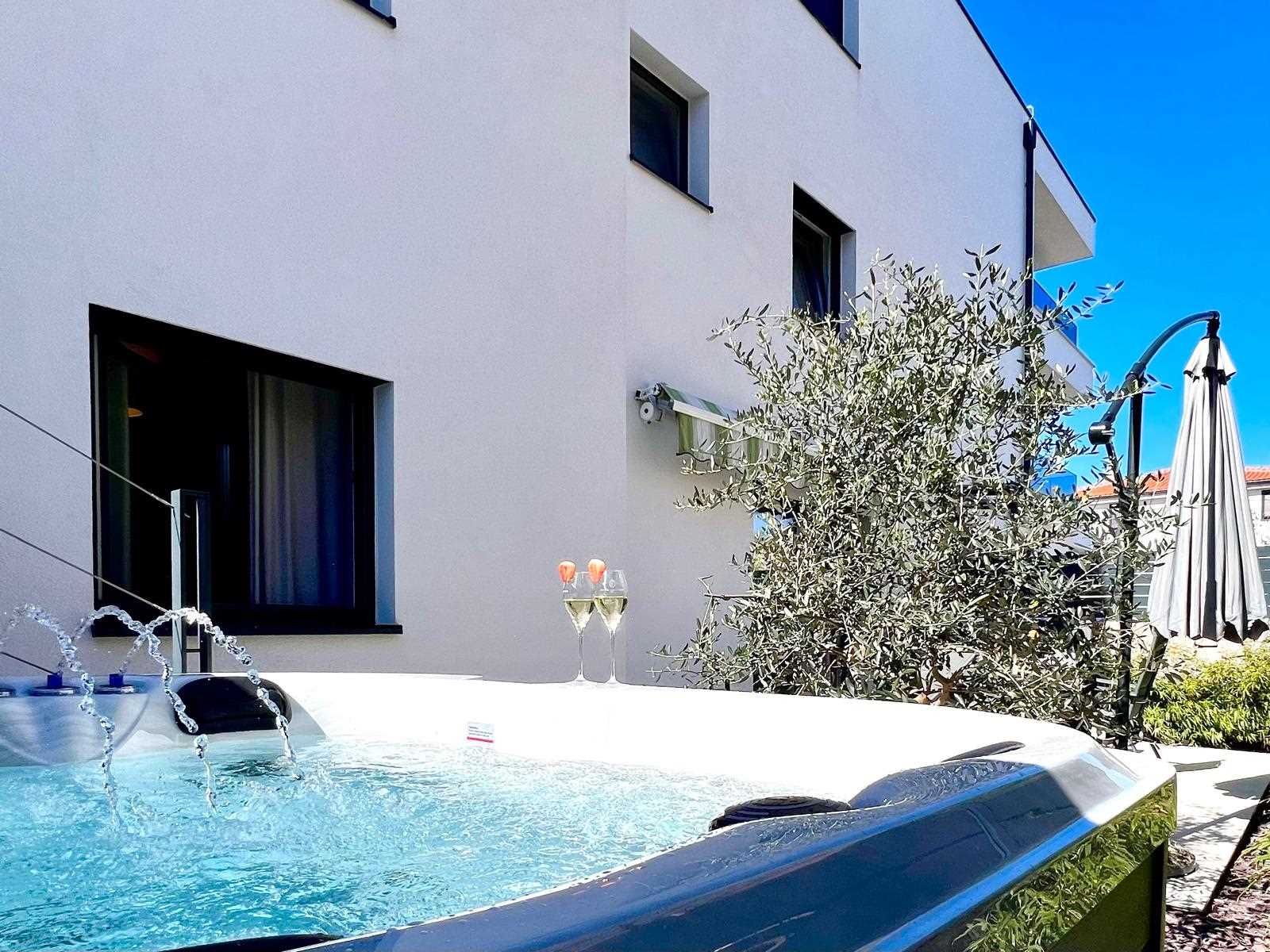 Deluxe Ferienwohnung I. mit Whirlpool in Strandnähe