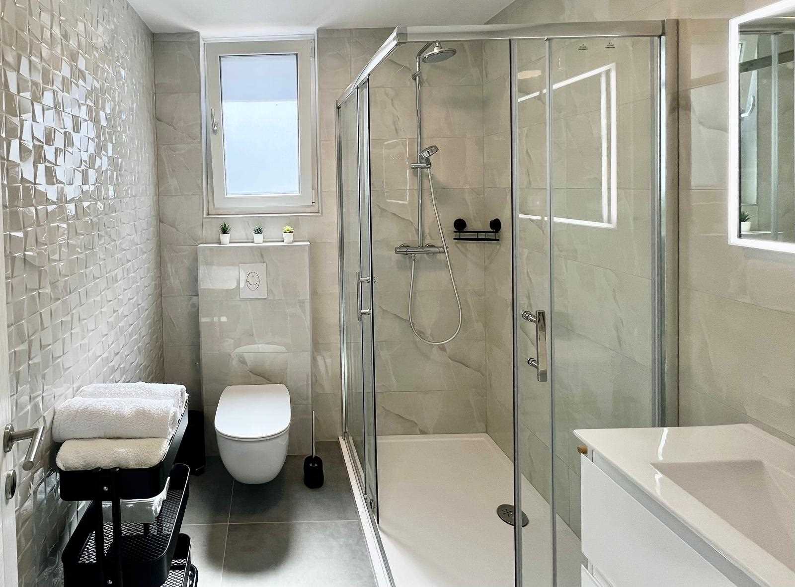 Deluxe Ferienwohnung I. mit Whirlpool in Strandnähe
