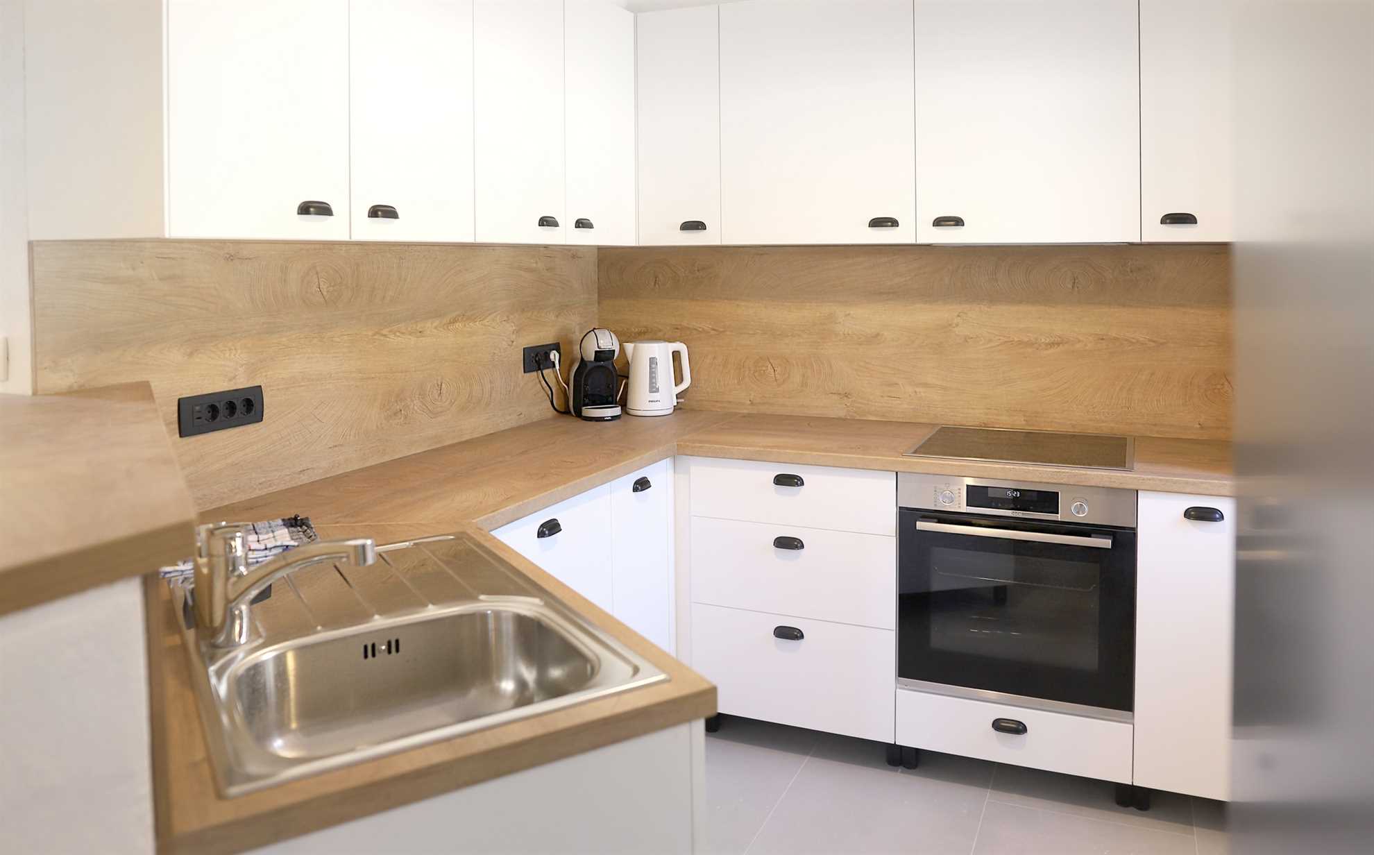 Villa Solaris with heated swimming pool, sauna & summer kitchen