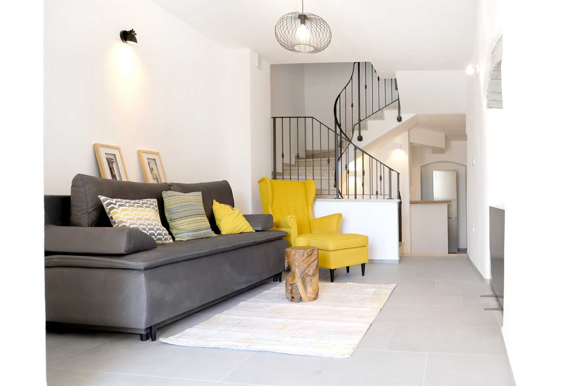 Villa Solaris z ogrevanim bazenom, savno ter letno kuhinjo