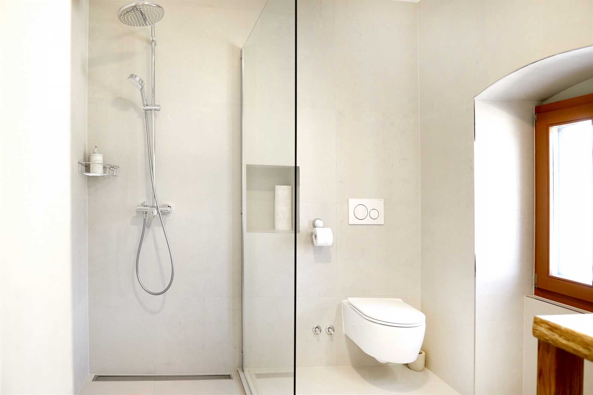 Villa Solaris with heated swimming pool, sauna & summer kitchen