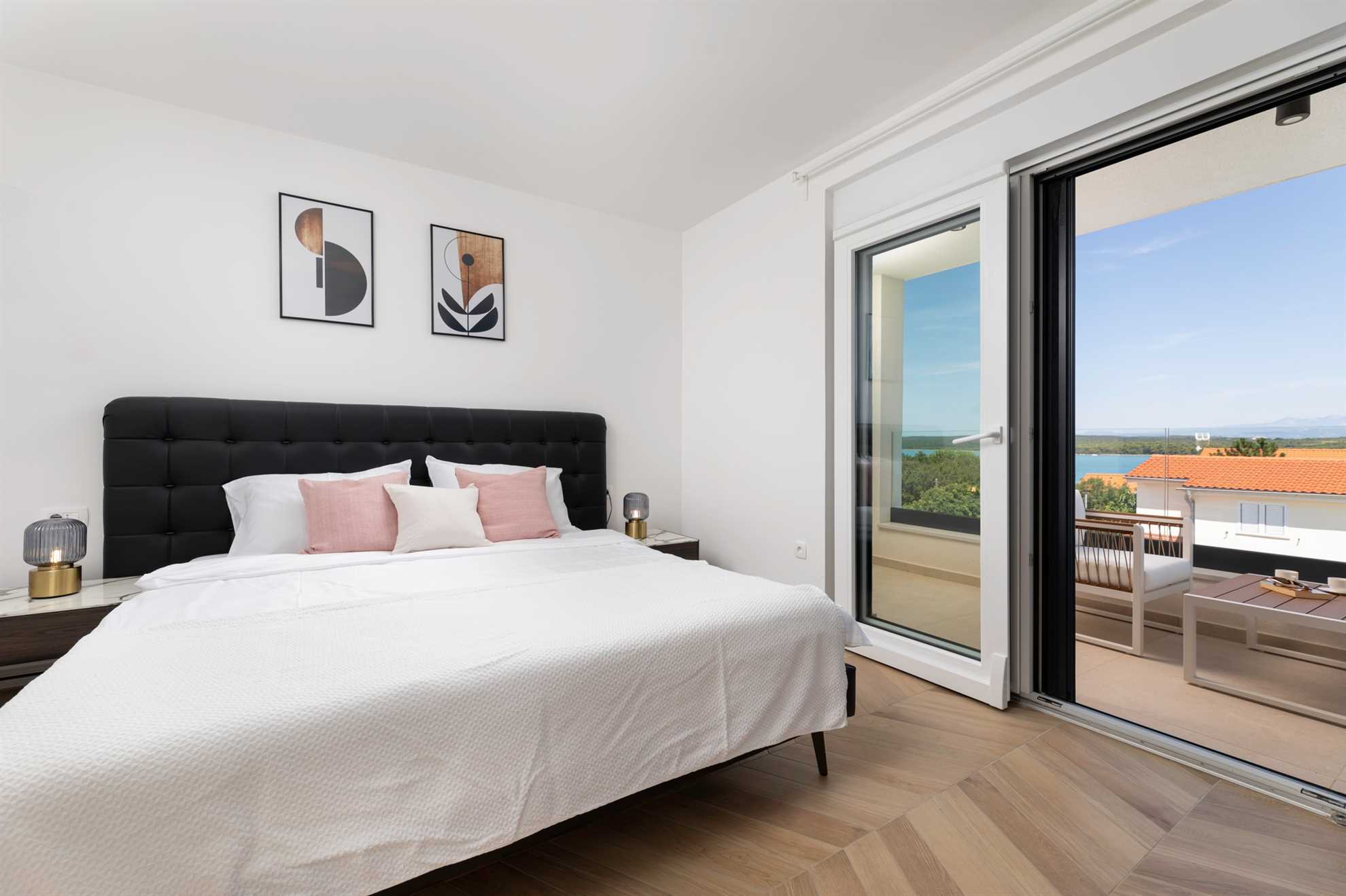 Villa Aria am Meer mit beheiztem Pool & Meerblick