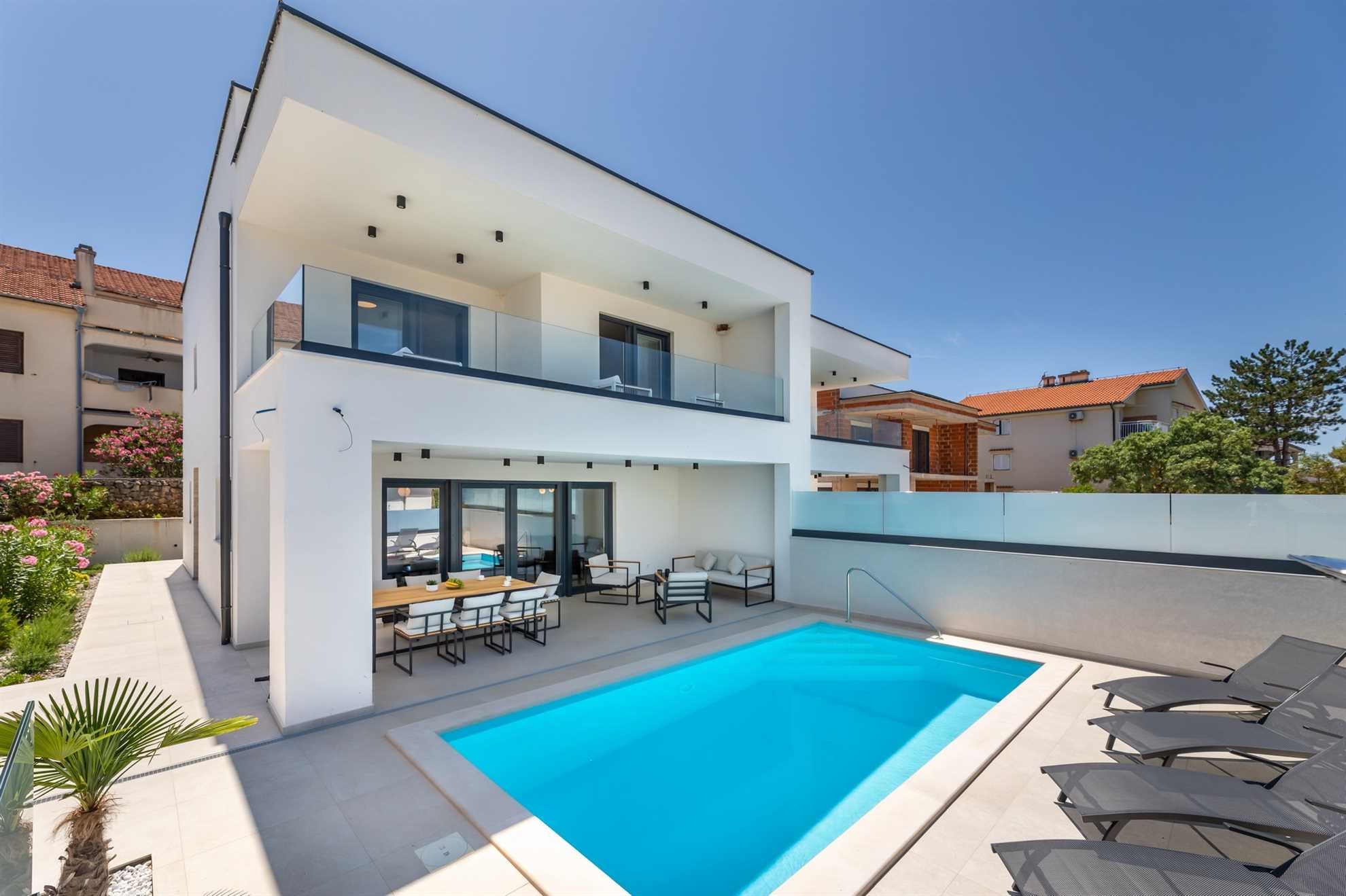Villa Aria am Meer mit beheiztem Pool & Meerblick