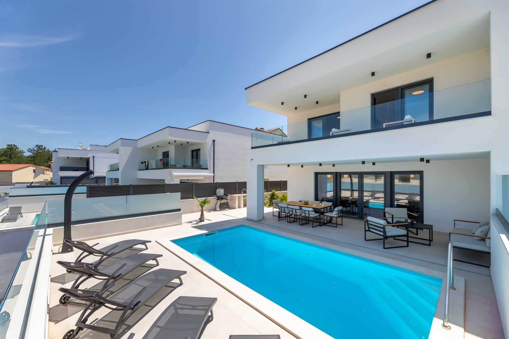 Villa Aria am Meer mit beheiztem Pool & Meerblick
