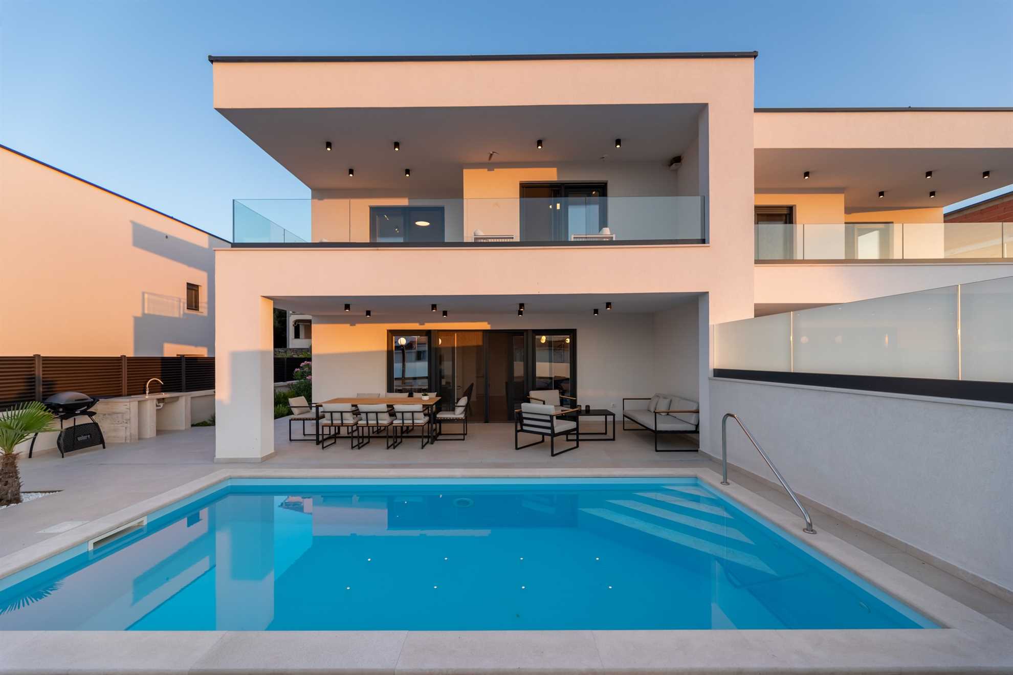 Villa Aria am Meer mit beheiztem Pool & Meerblick