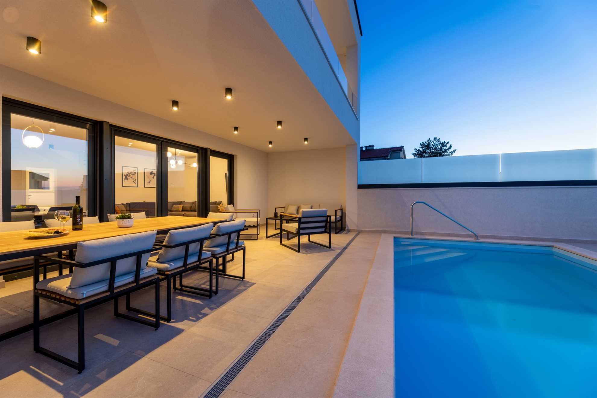 Villa Aria am Meer mit beheiztem Pool & Meerblick