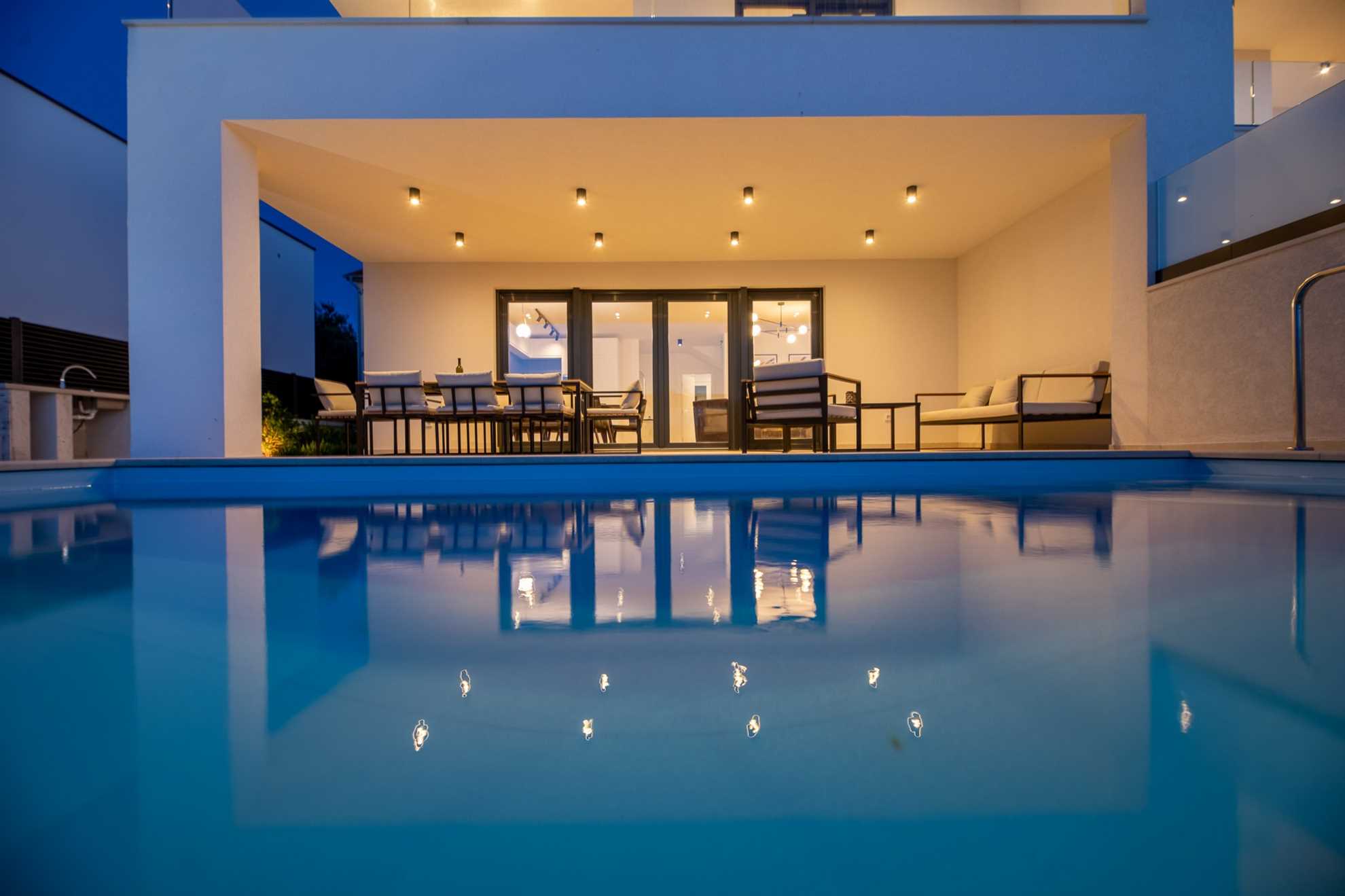 Villa Aria am Meer mit beheiztem Pool & Meerblick
