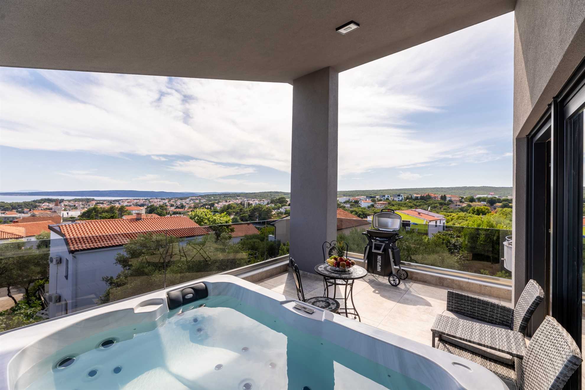 Luxury Penthouse Apartment IV. with a private Jacuzzi in Villa Adria Apartments