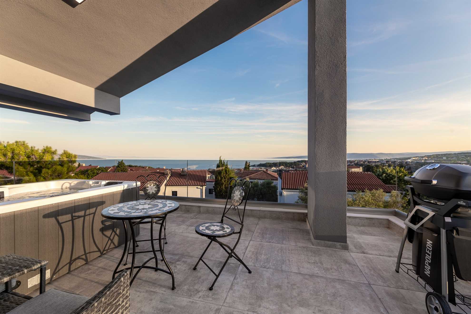 Luxury Penthouse Apartment IV. with a private Jacuzzi in Villa Adria Apartments