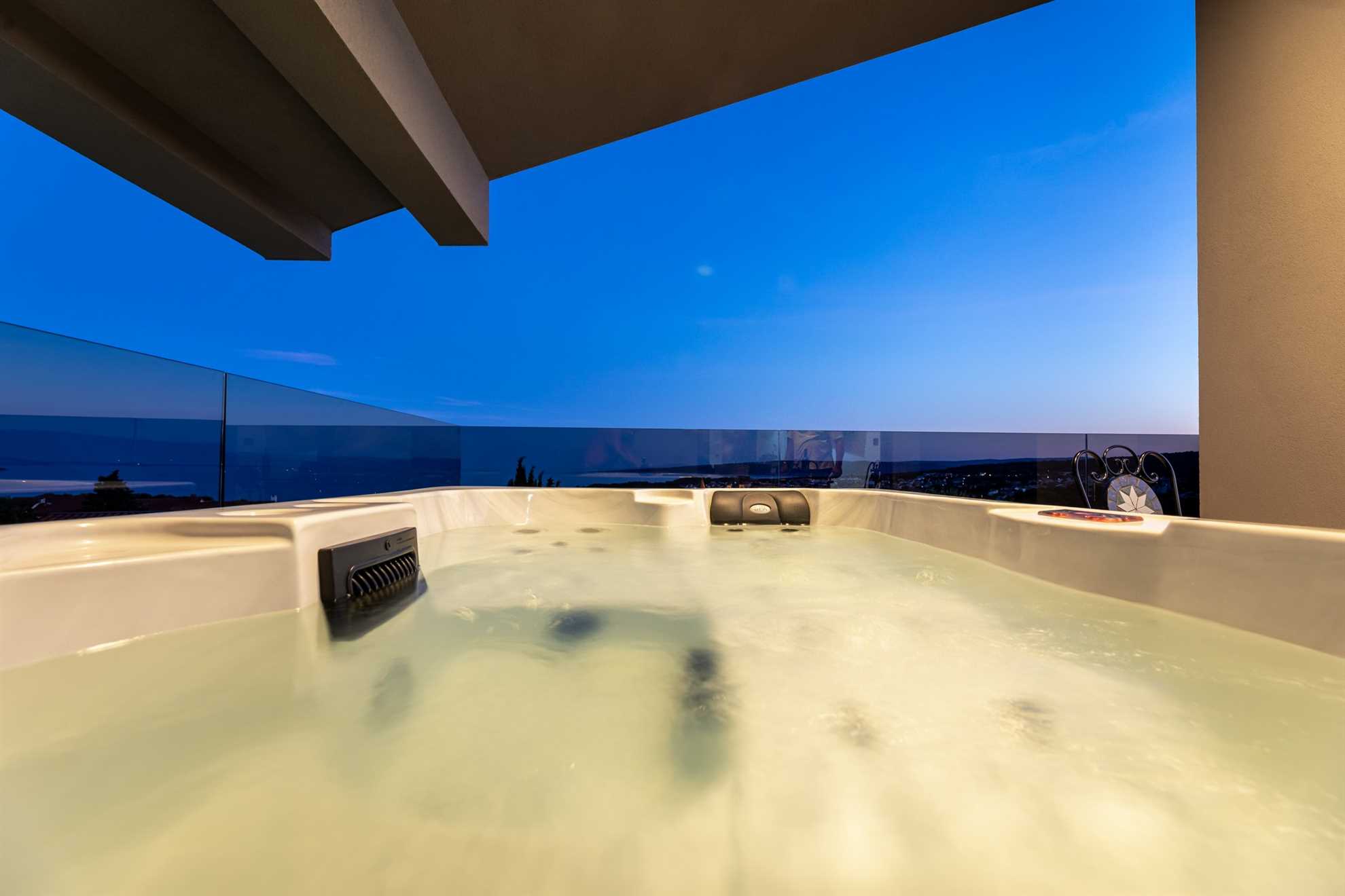 Luxury Penthouse Apartment IV. with a private Jacuzzi in Villa Adria Apartments