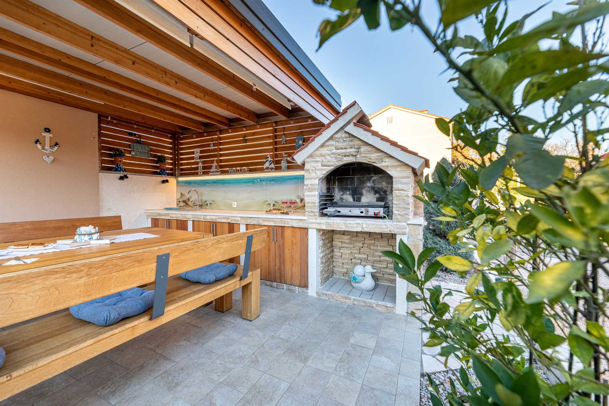 Holiday apartment Taja with Jacuzzi