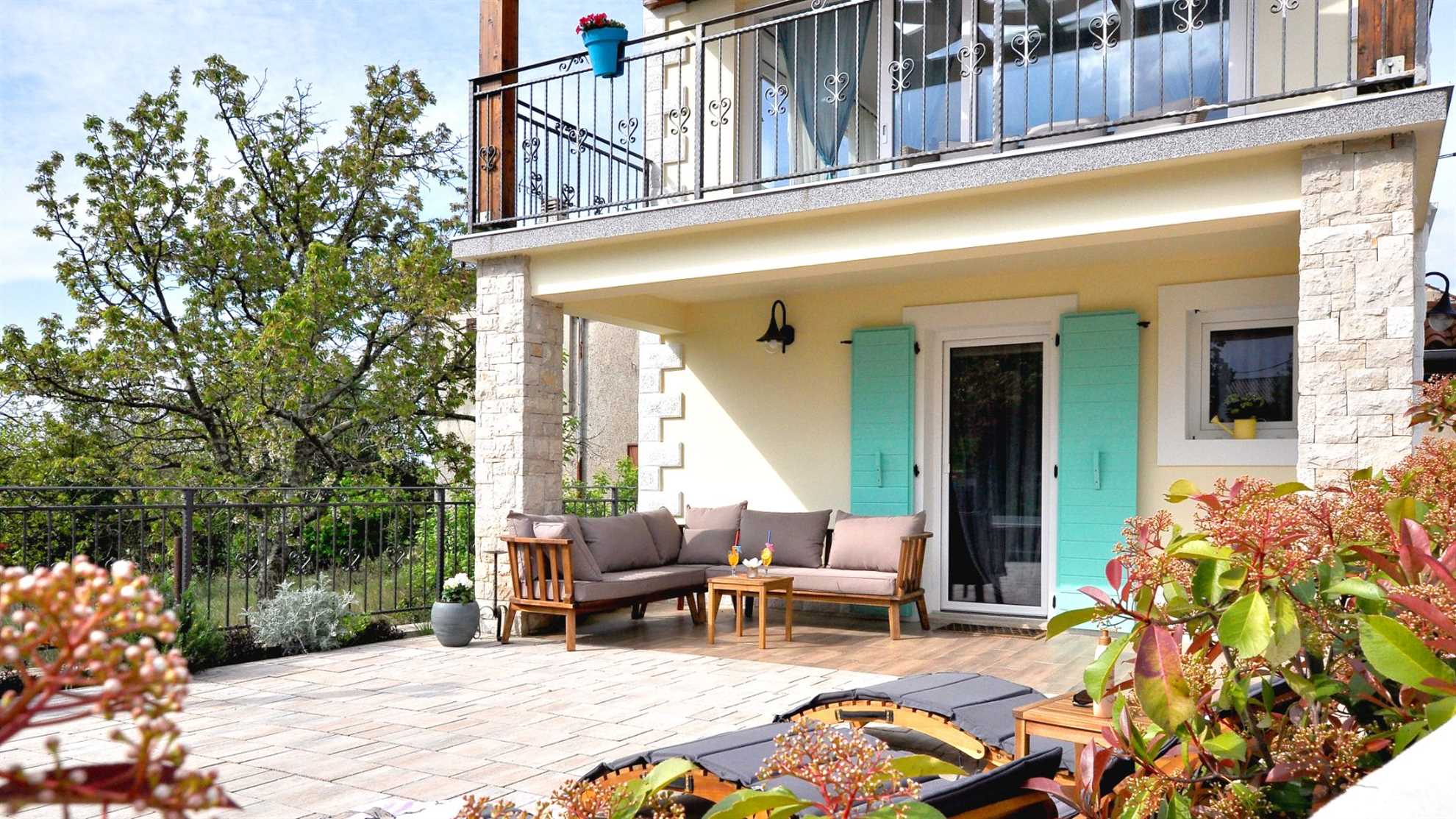 Villa Gisella with heated swimming pool