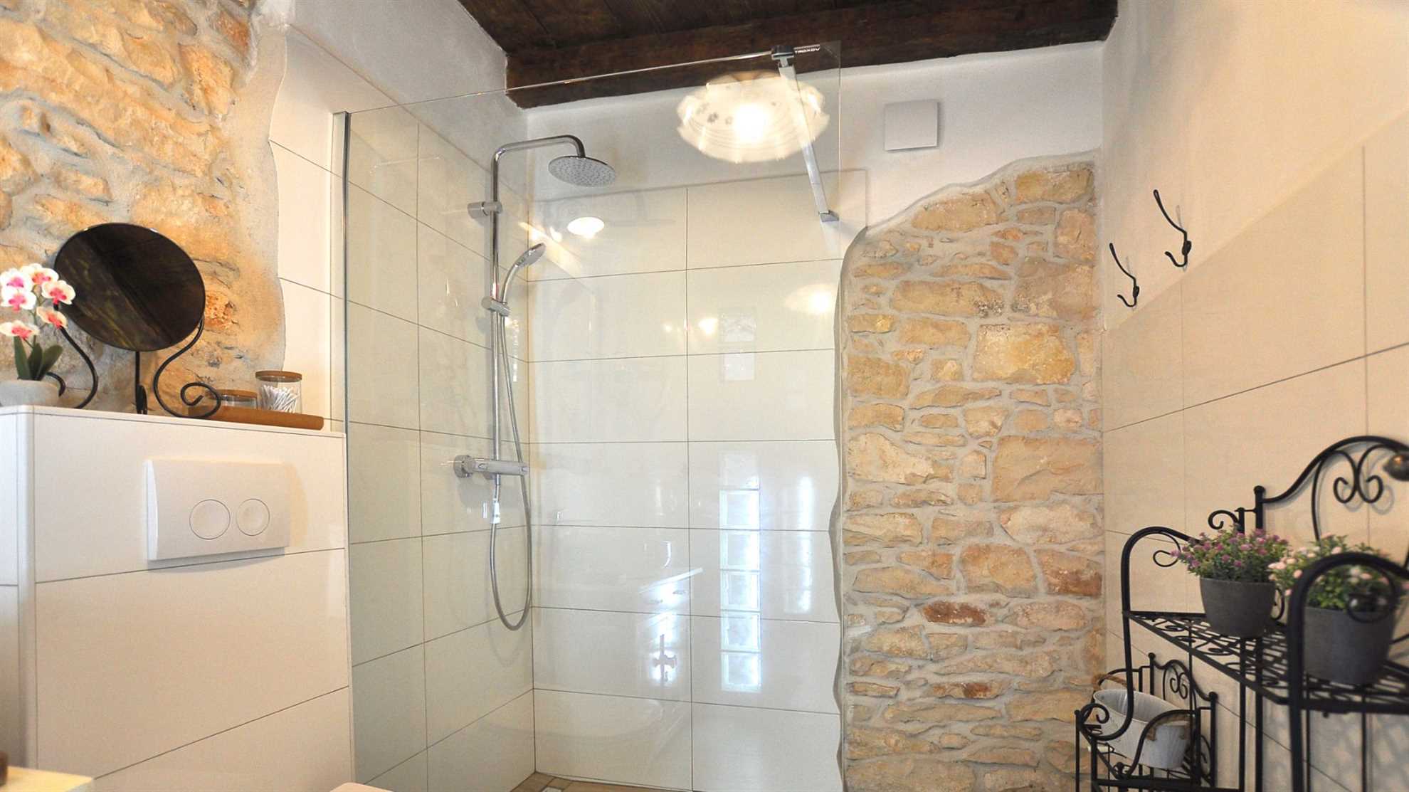 Villa Gisella with heated swimming pool