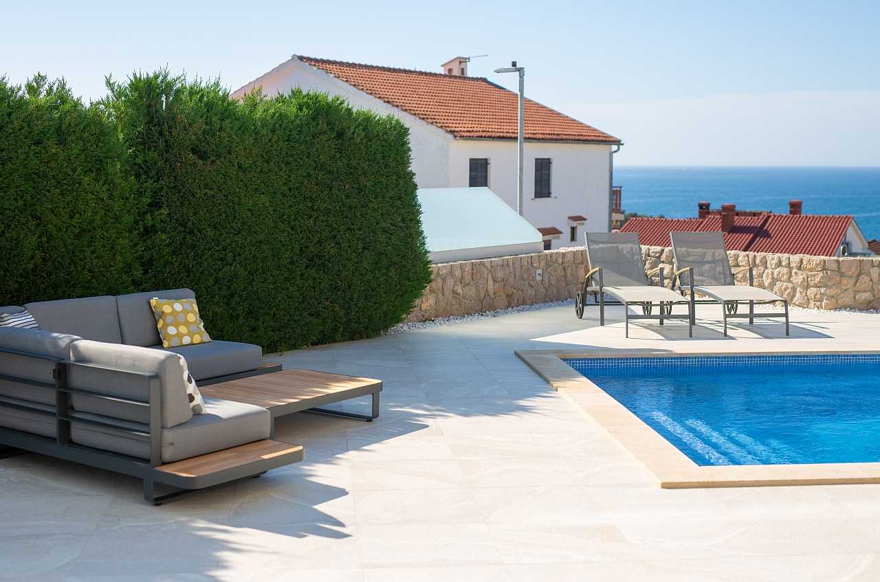 Villa Sia mit beheiztem Pool, Meerblick, Garage und E-Bikes