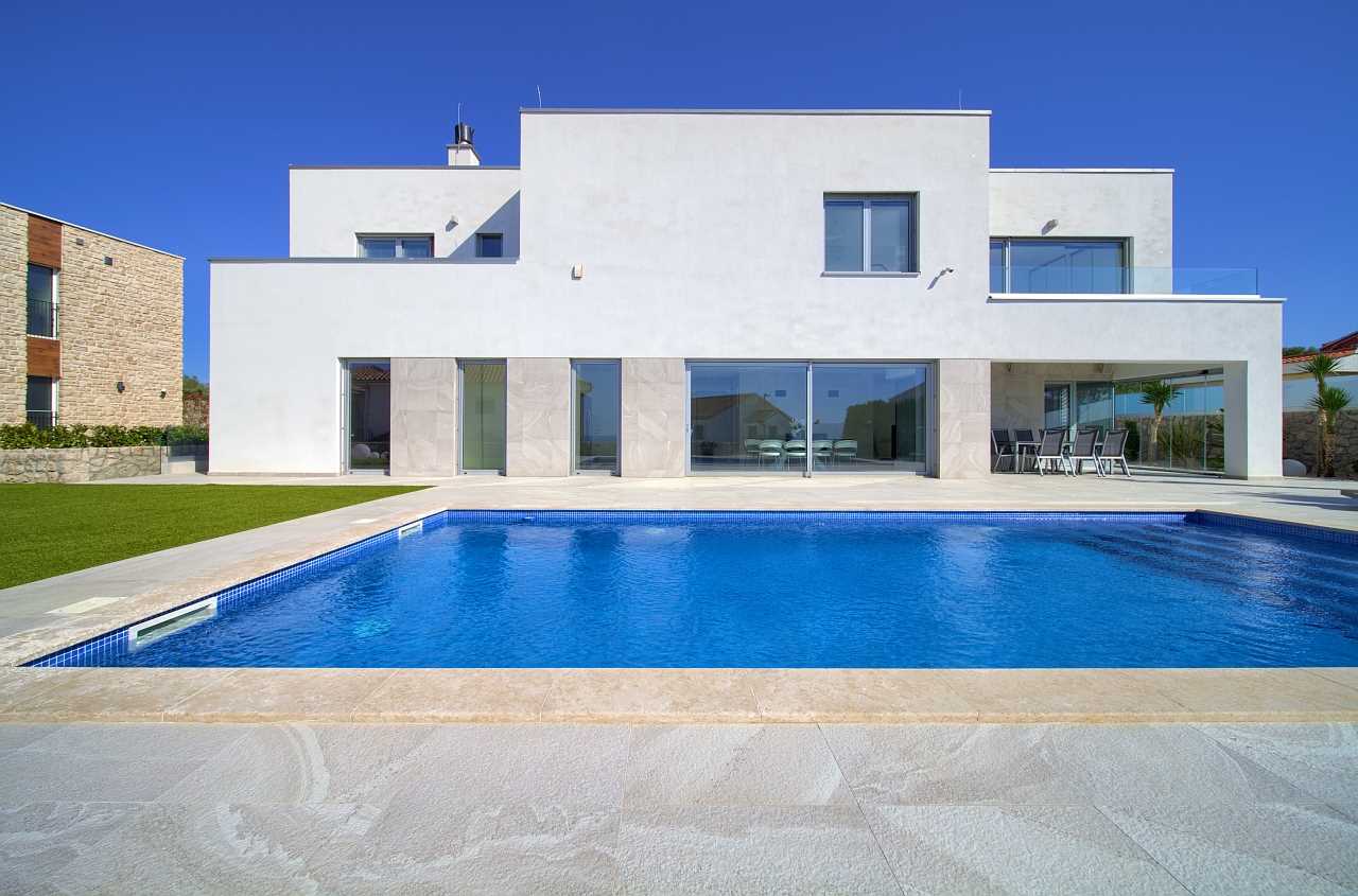 Villa Sia mit beheiztem Pool, Meerblick, Garage und E-Bikes