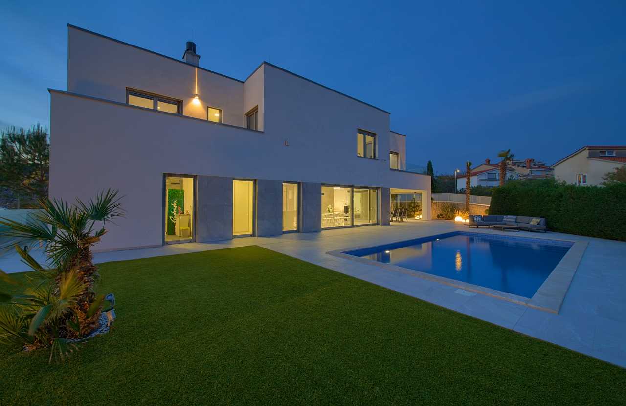 Villa Sia mit beheiztem Pool, Meerblick, Garage und E-Bikes