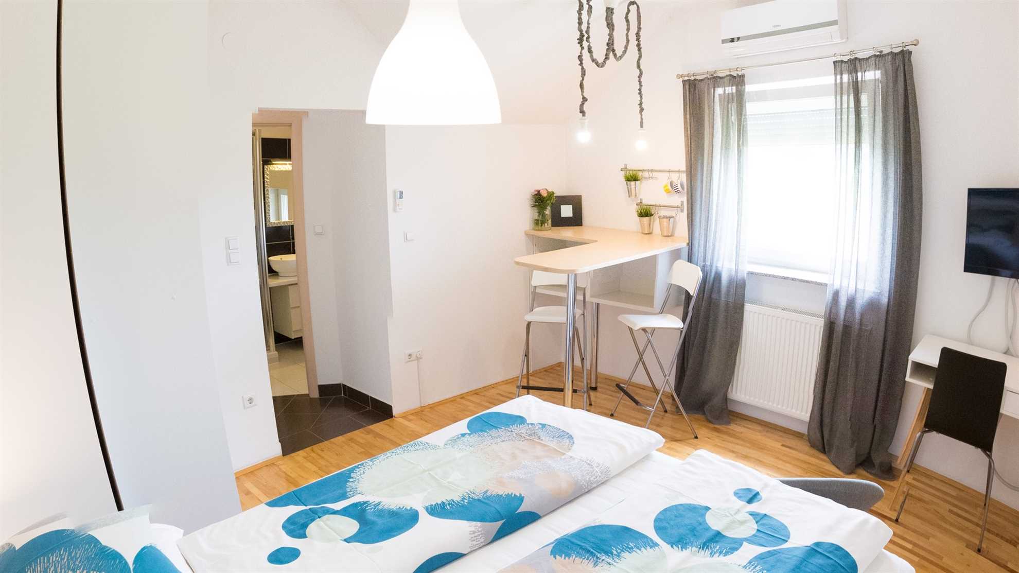 S1-Double Room With Garden View