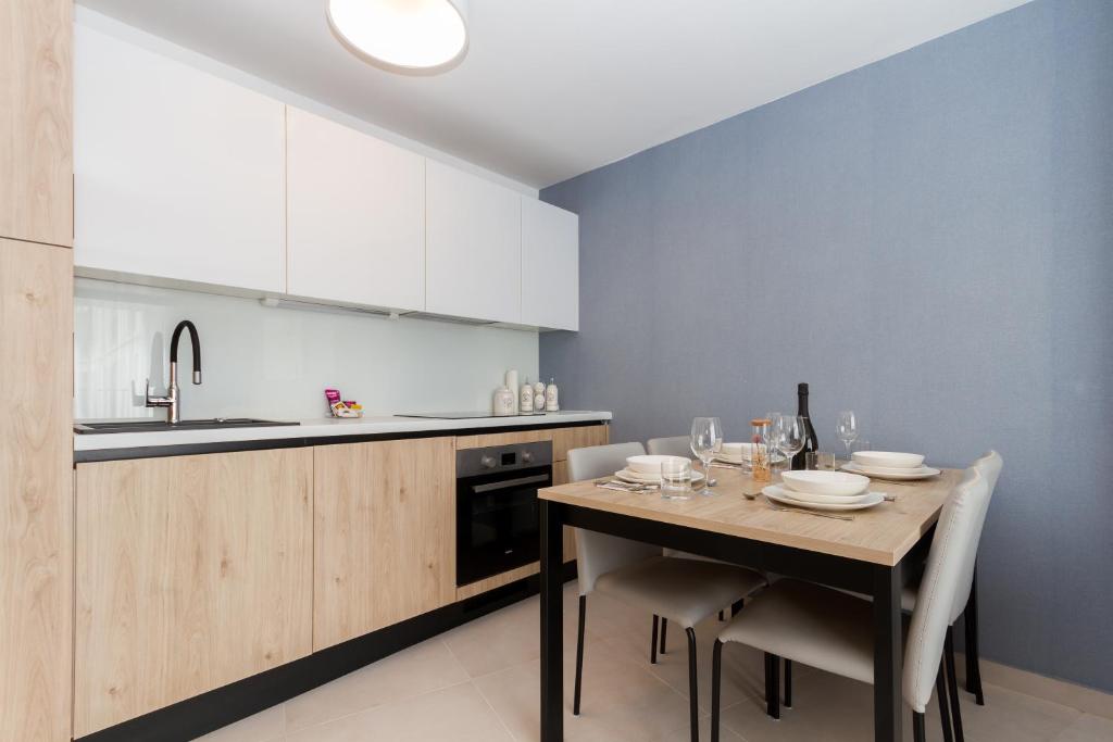 Garden Palace - One Bedroom Apartment Da Matteo