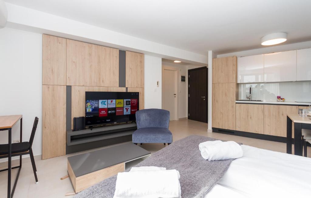 Garden Palace - One Bedroom Apartment Da Matteo