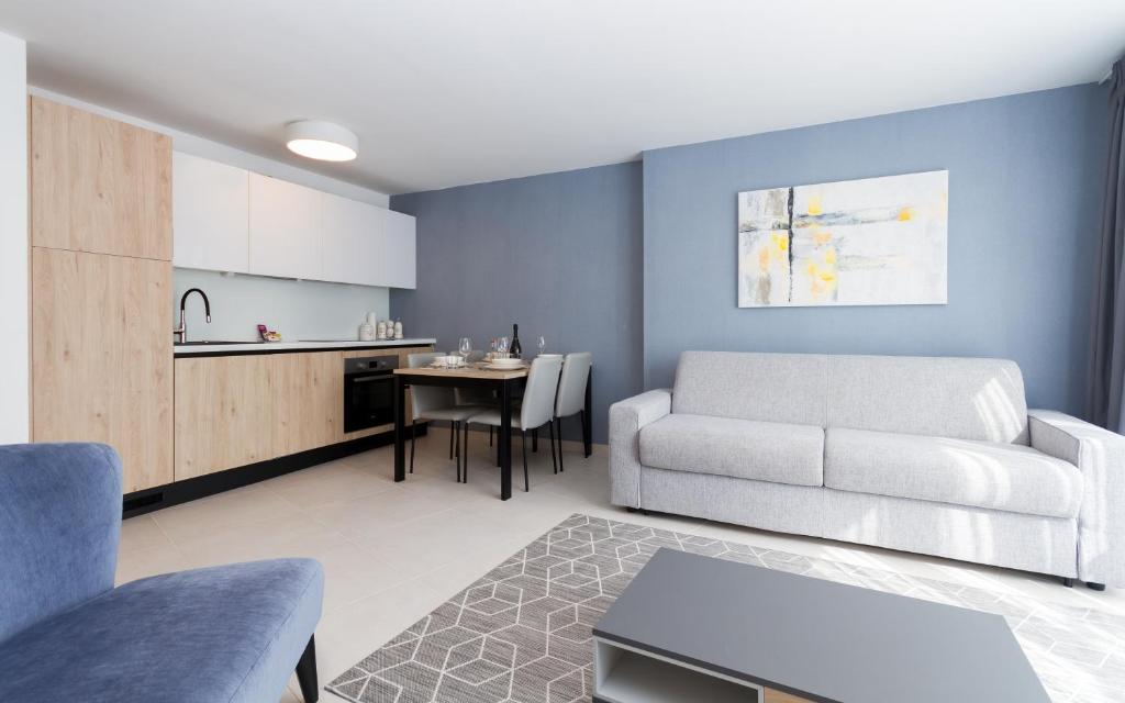 Garden Palace - One Bedroom Apartment Da Matteo