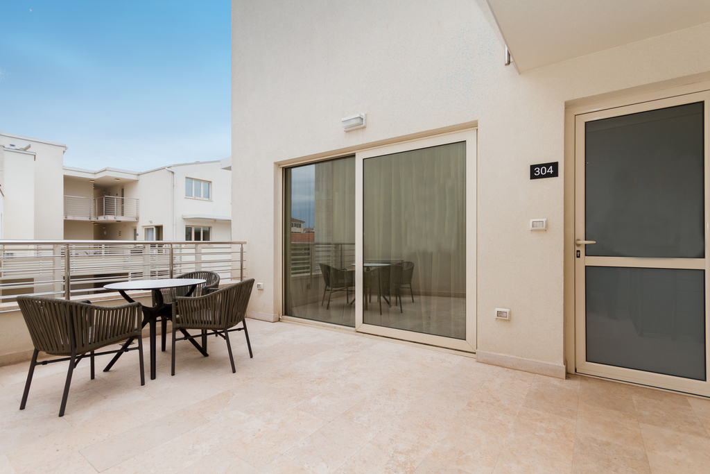 One Bedroom Apartment Sembid