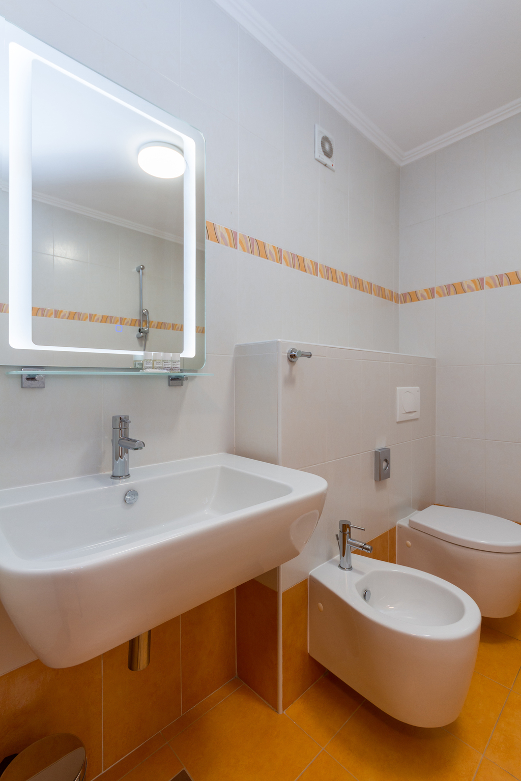 One Bedroom Apartment Sembid