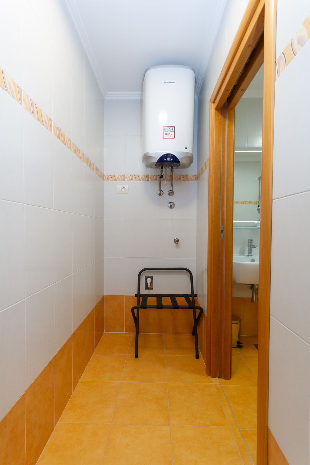 One Bedroom Apartment Sembid
