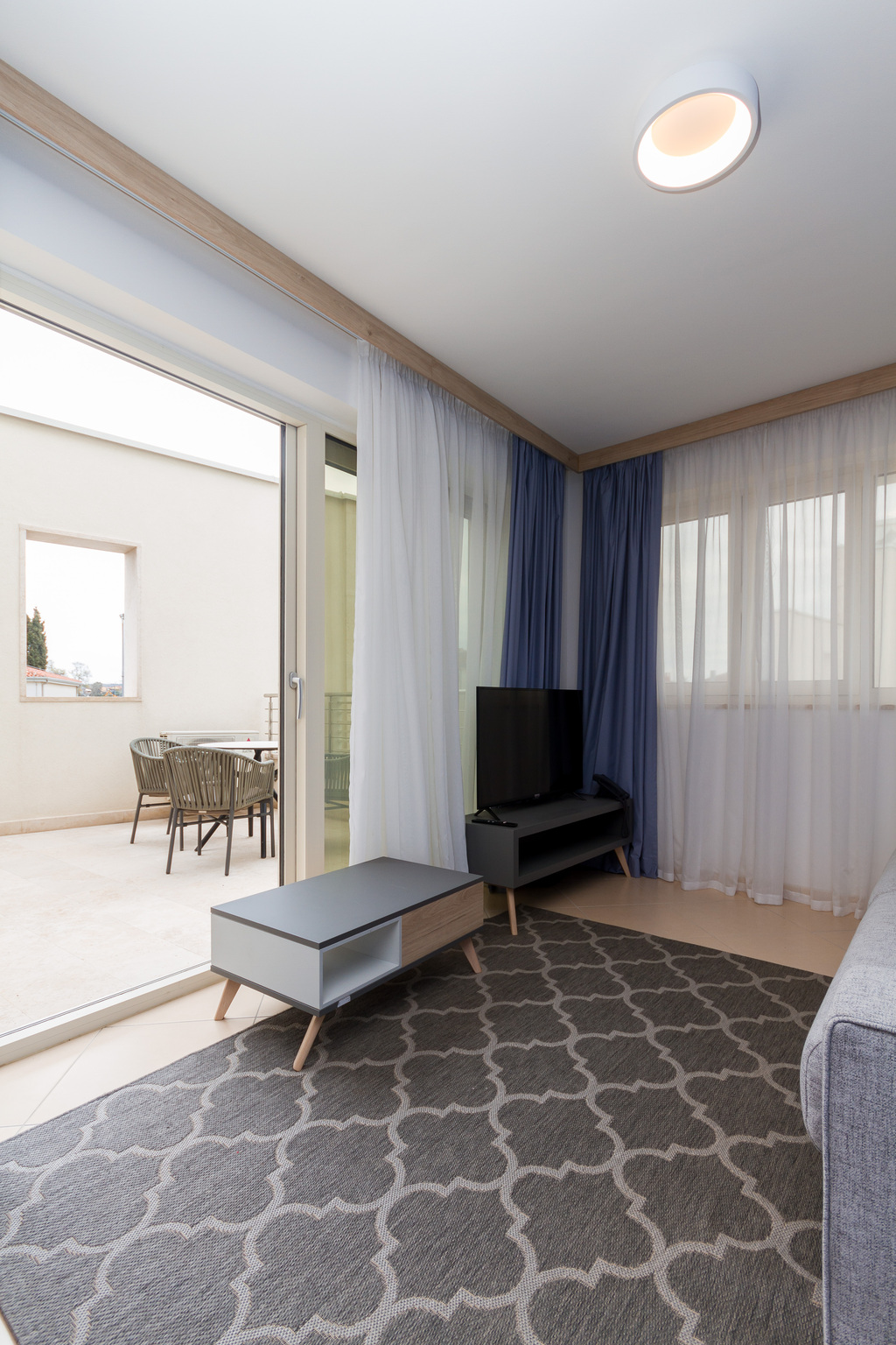 One Bedroom Apartment Sembid